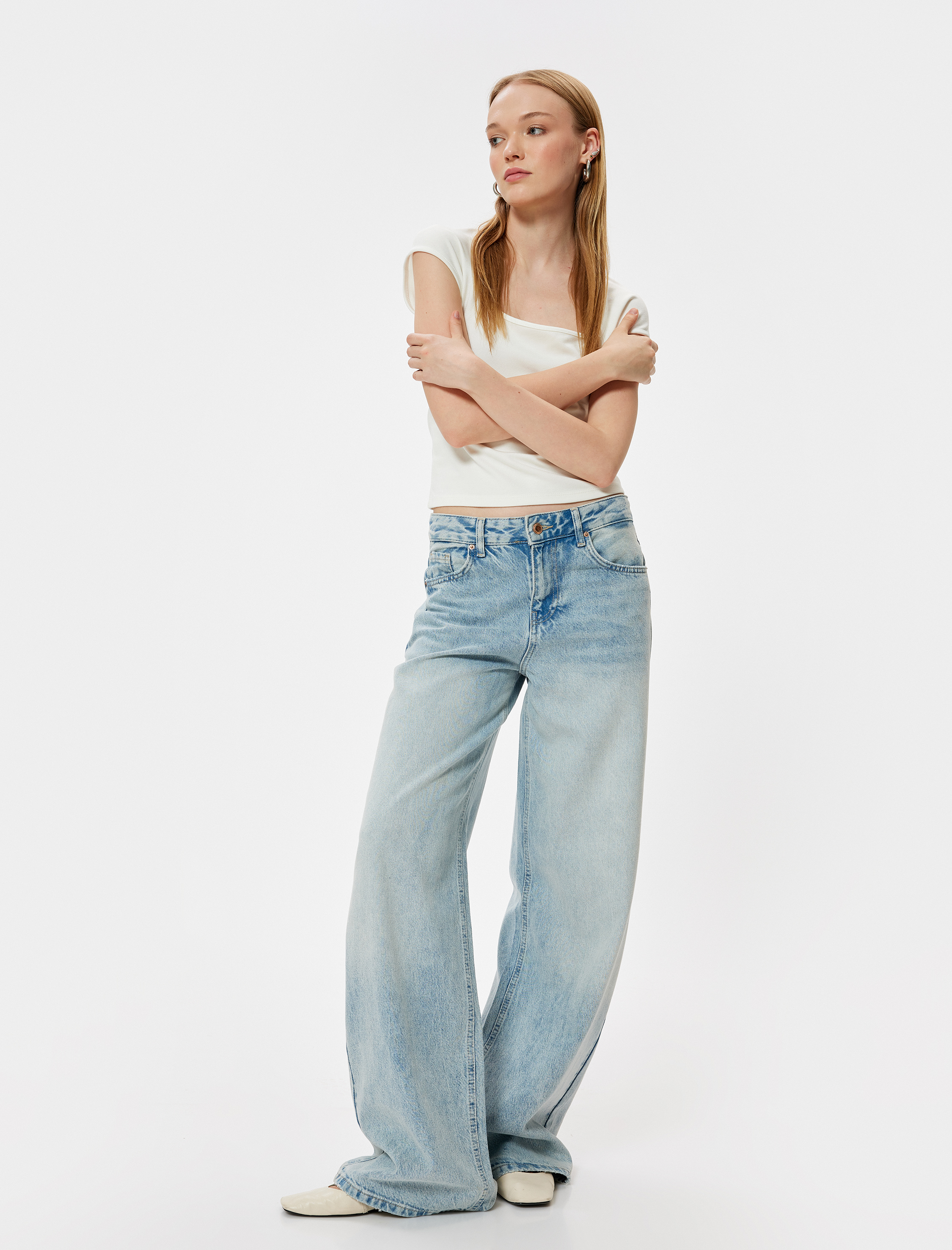   Basic Tişört Kısa Kollu Kare Yaka Slim Fit Viskon Karışımlı