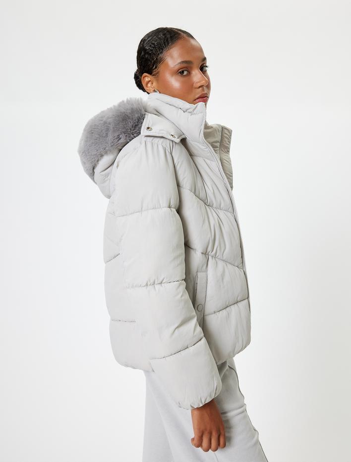  Kapitone Mont Kapüşonlu Fermuarlı Yakası Suni Kürklü Cepli