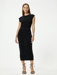 Midi Kalem Elbise Kap Kol Yuvarlak Yaka Drape Detaylı Slim Fit