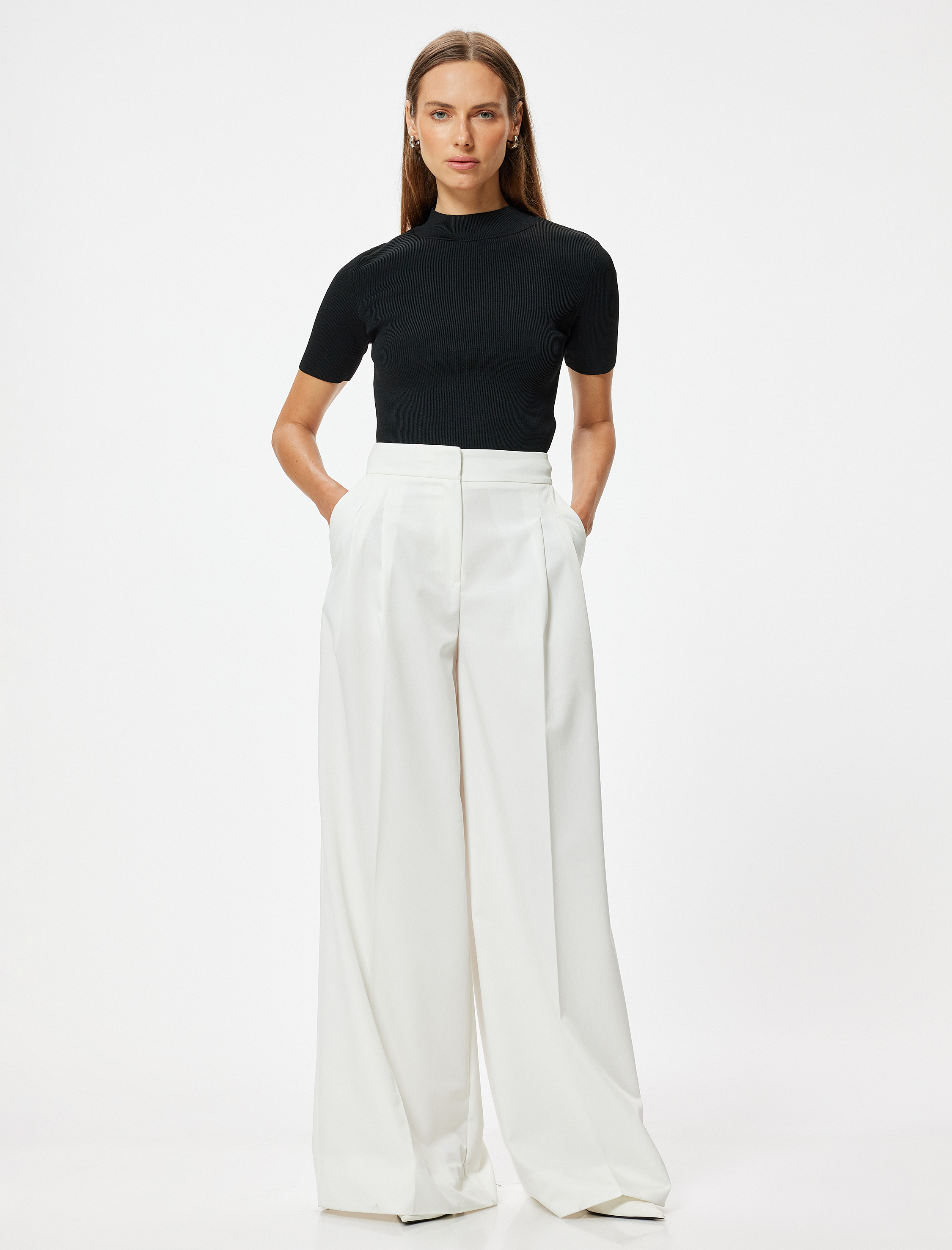   Kısa Kollu Basic Dik Yaka Triko Kazak