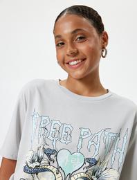 Oversize Tişört Grafiti Baskılı Bisiklet Yaka Kısa Kollu Pamuklu