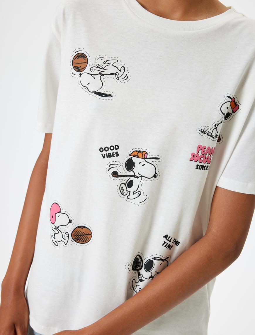   Snoopy Tişört Arkası Baskılı Oversize Kısa Kollu Lisanslı