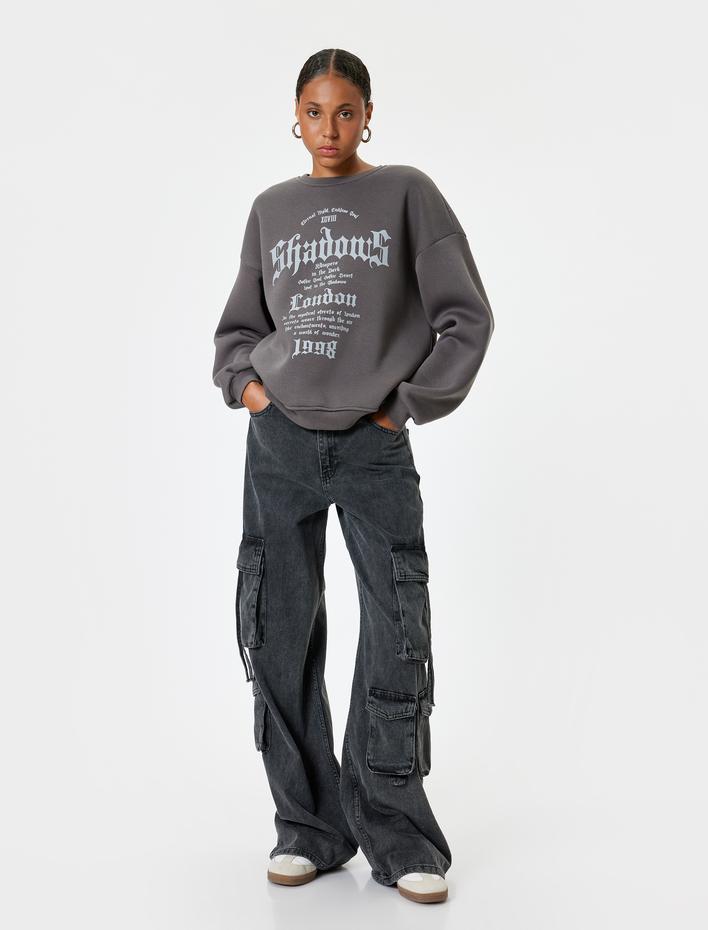  Oversize Sweatshirt Grafiti Baskılı Bisiklet Yaka Şardonlu