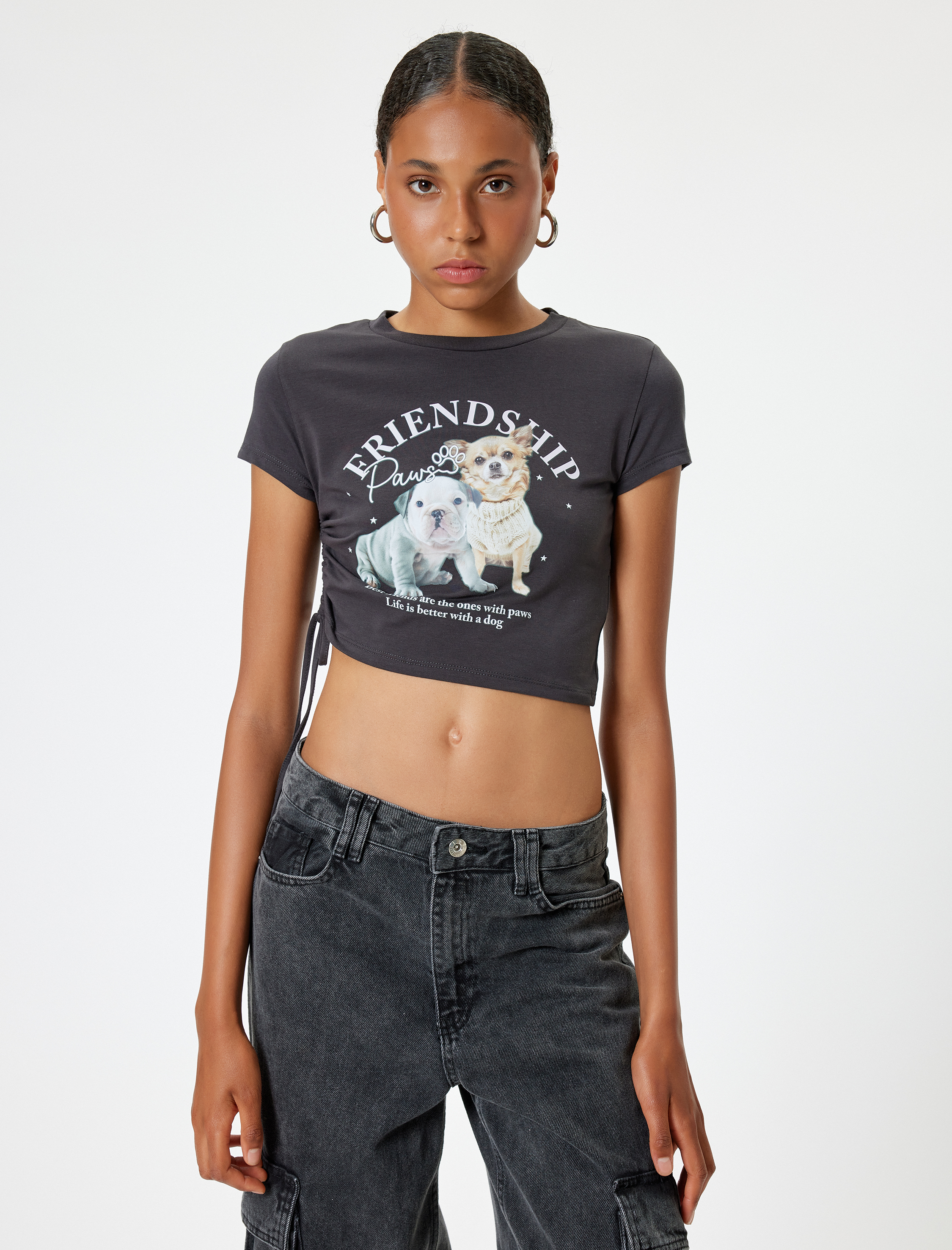 Crop Tişört Köpek Baskılı Büzgülü Slim Fit Bisiklet Yaka