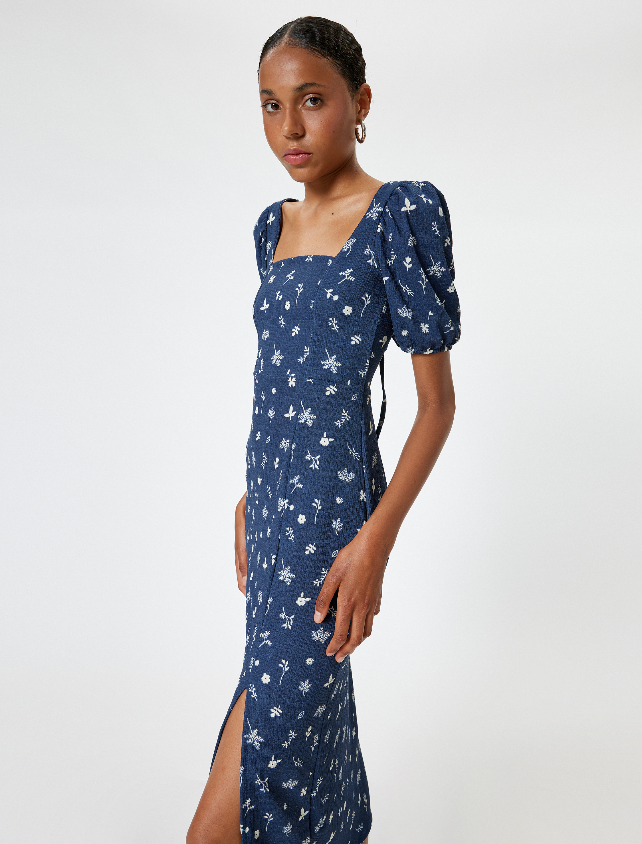   Çiçekli Midi Elbise Bodycon Kare Yaka Balon Kol Yırtmaç Detaylı Bürümcük