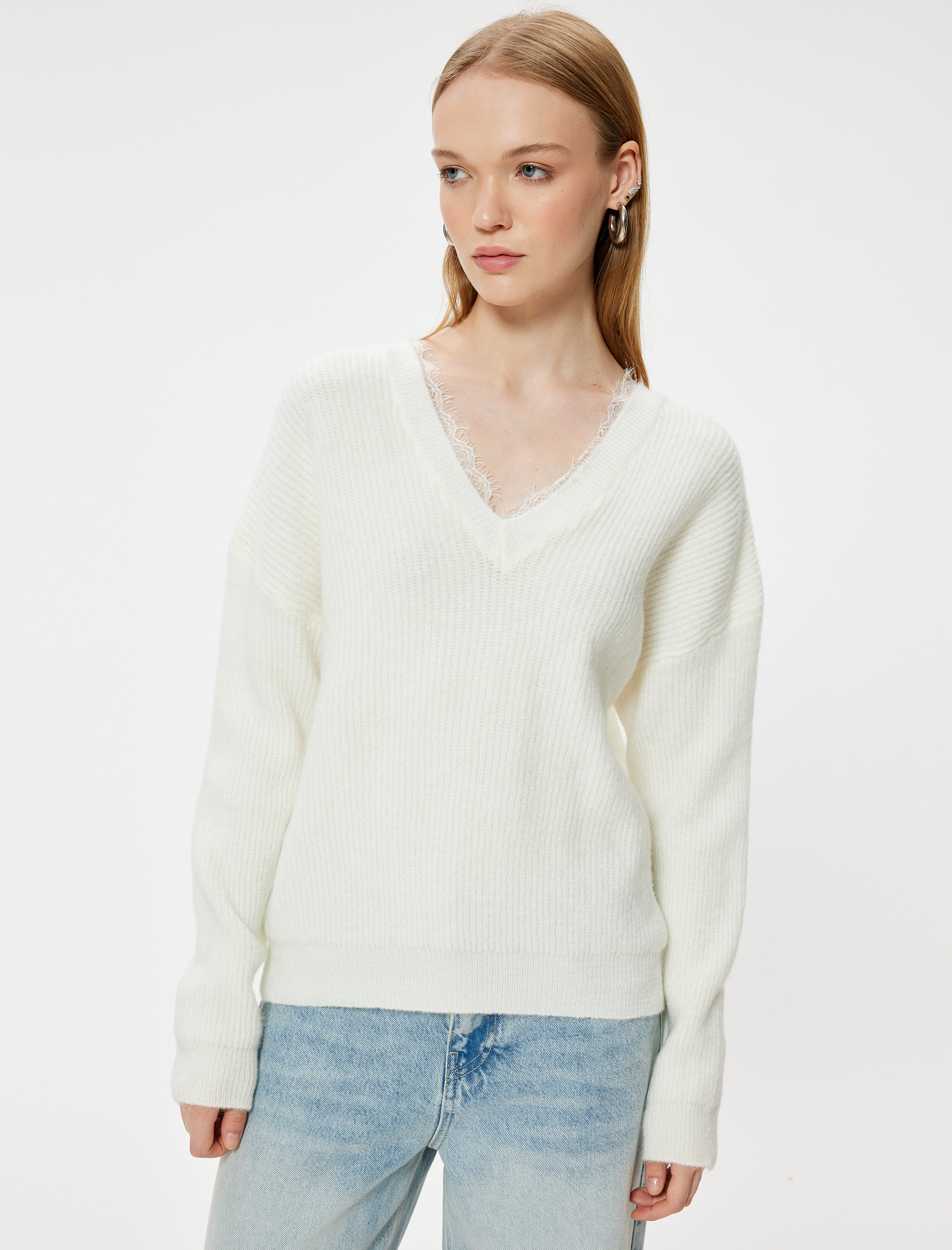   V Yaka Kazak Triko Dantel Detaylı Uzun Kollu Akrilik Karışımlı