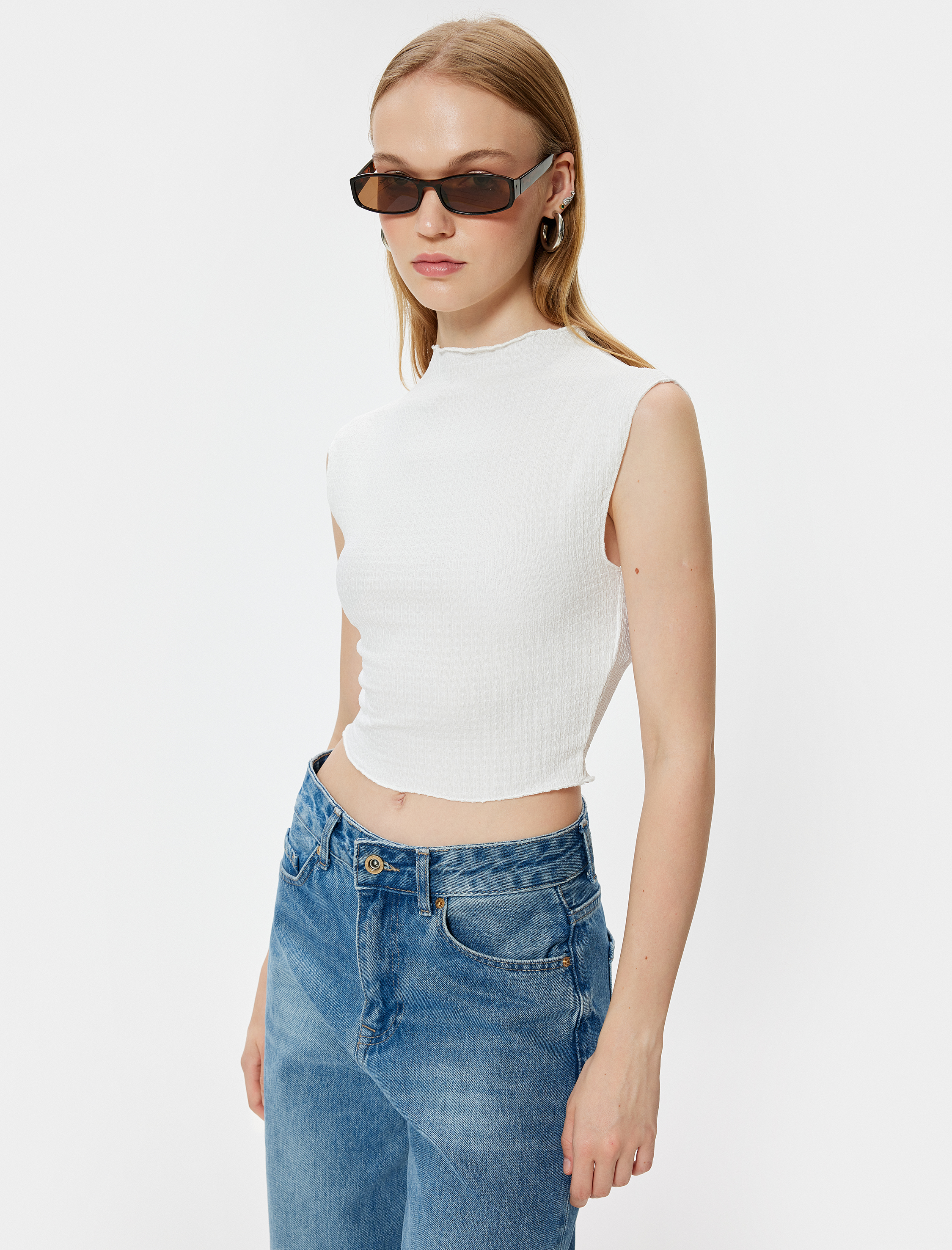   Kolsuz Atlet Slim Fit Dokulu Dik Yaka Bürümcük