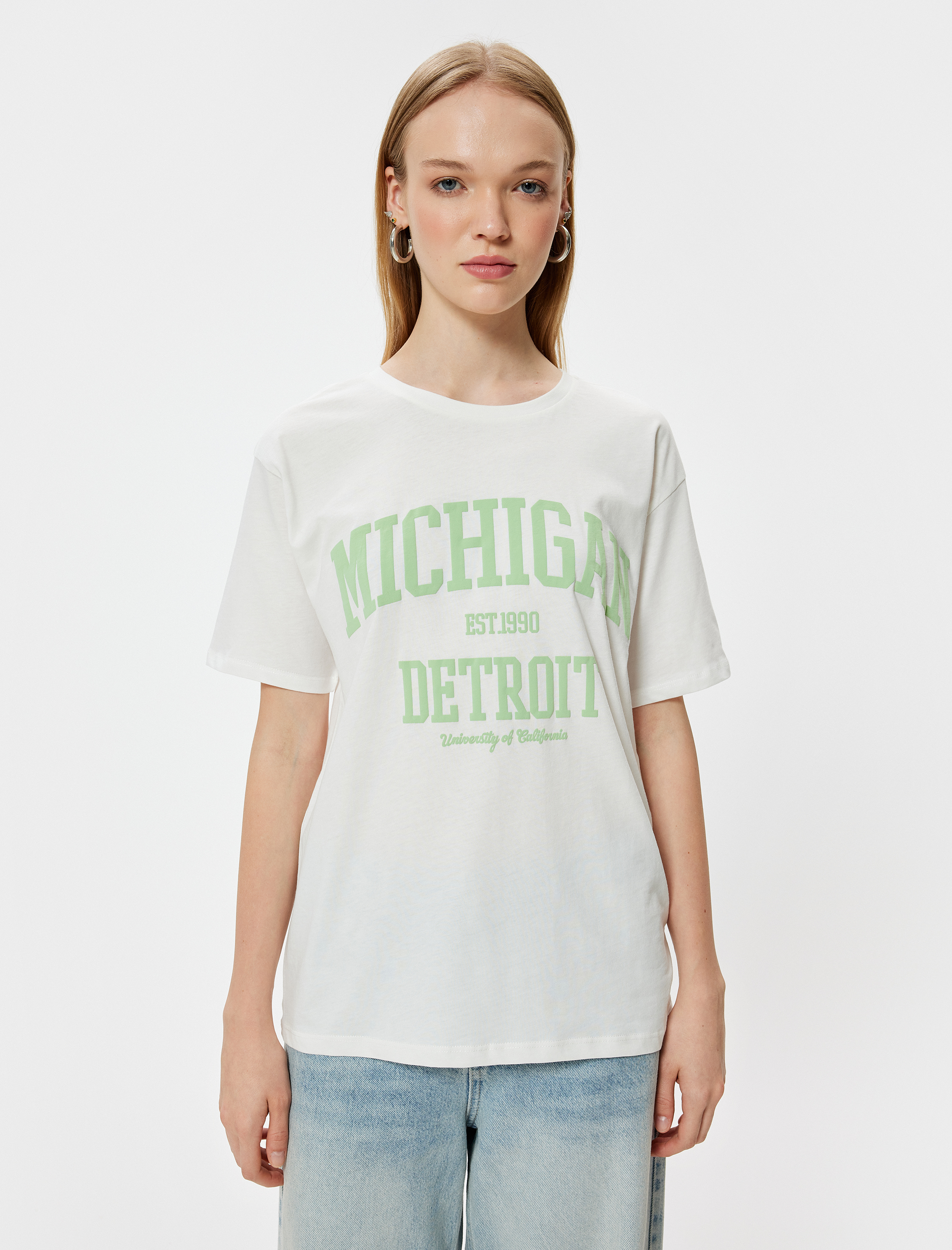   Oversize Tişört Bisiklet Yaka Kolej Baskılı Kısa Kollu