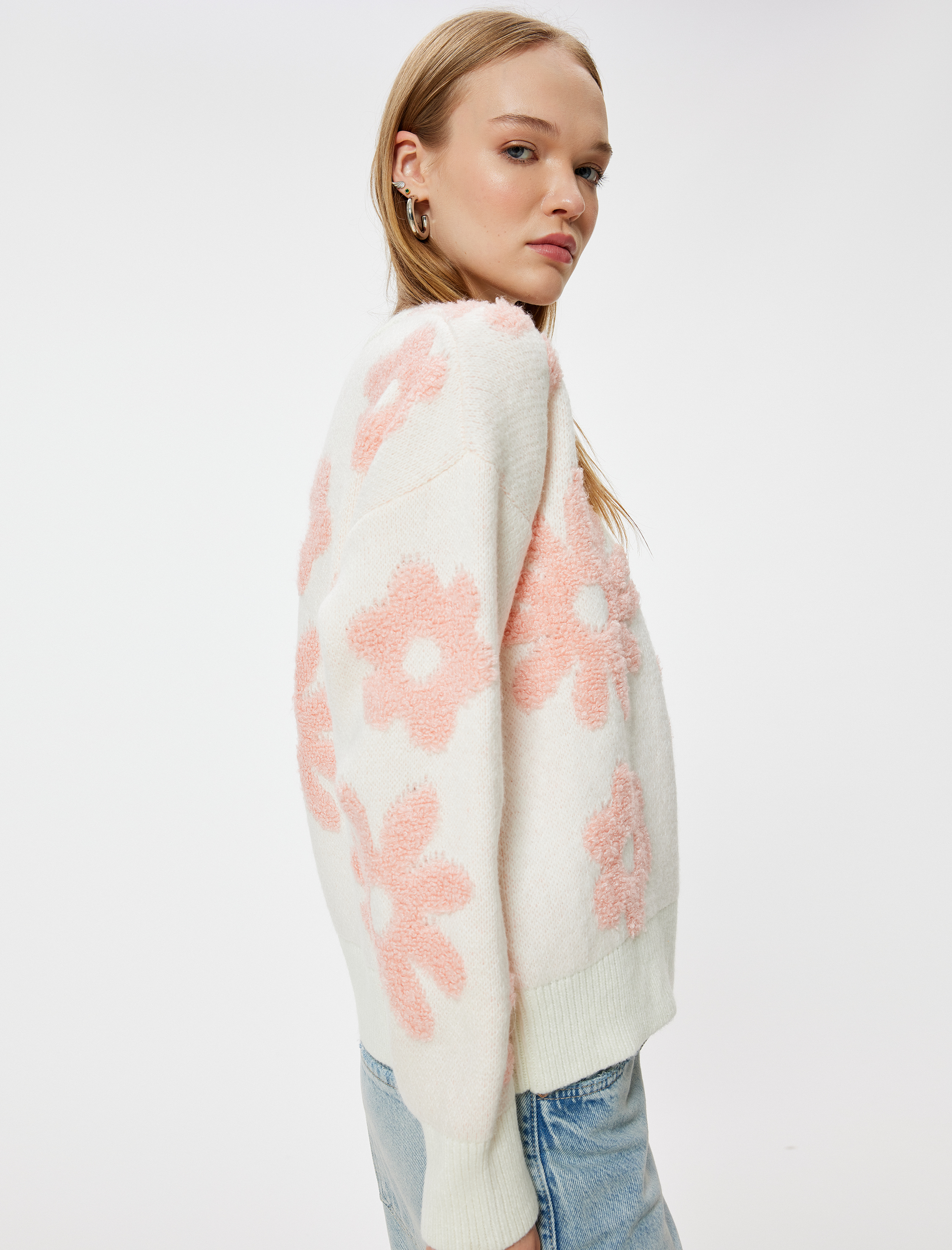 Triko Kazak Jakarlı Çiçek Desenli Bisiklet Yaka