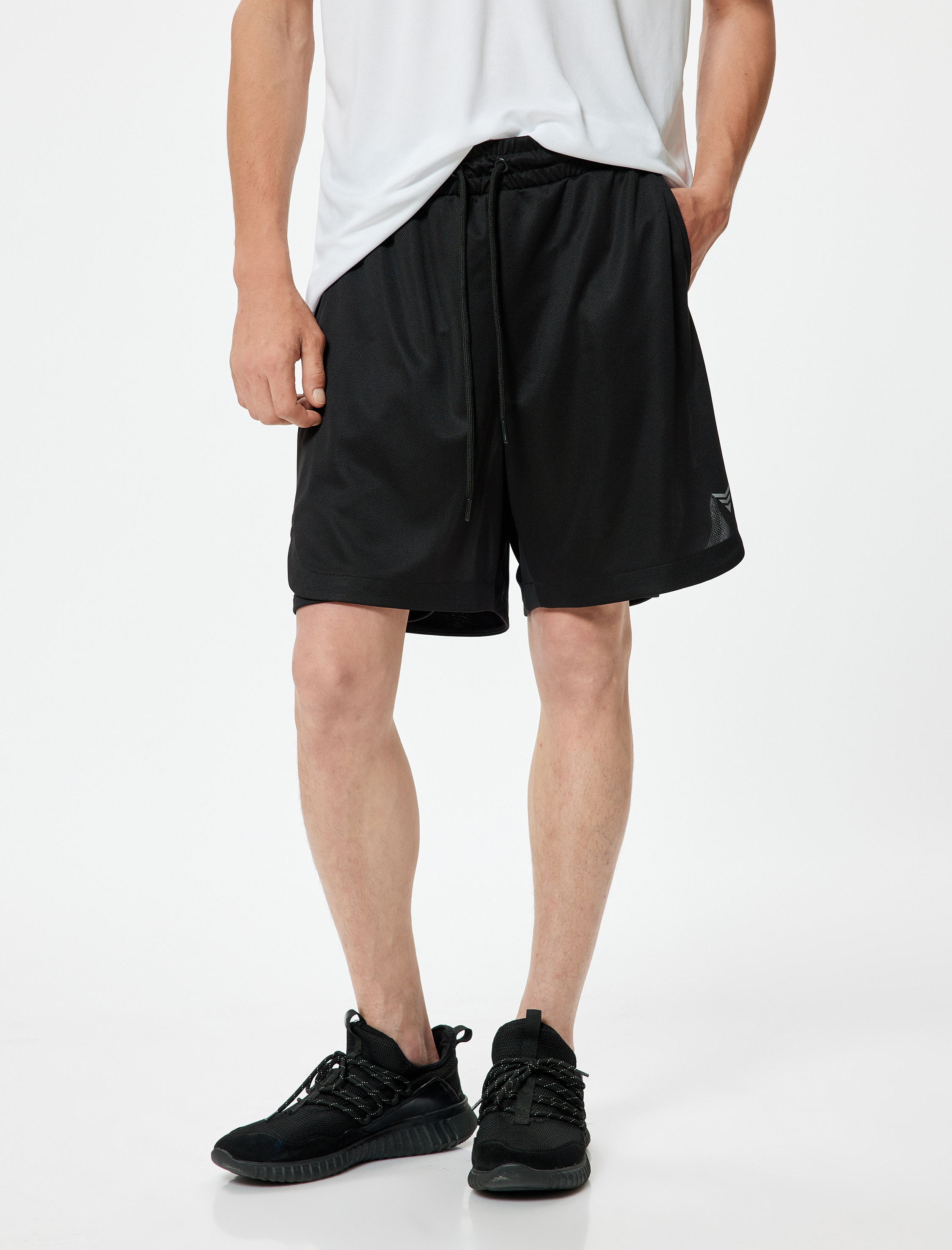   Spor Şort Taytlı Geometrik Baskılı Beli Bağcıklı Cep Detaylı