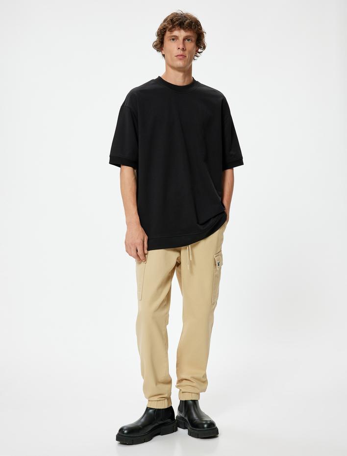  Pamuklu Kısa Kollu Bisiklet Yaka Oversize Tişört