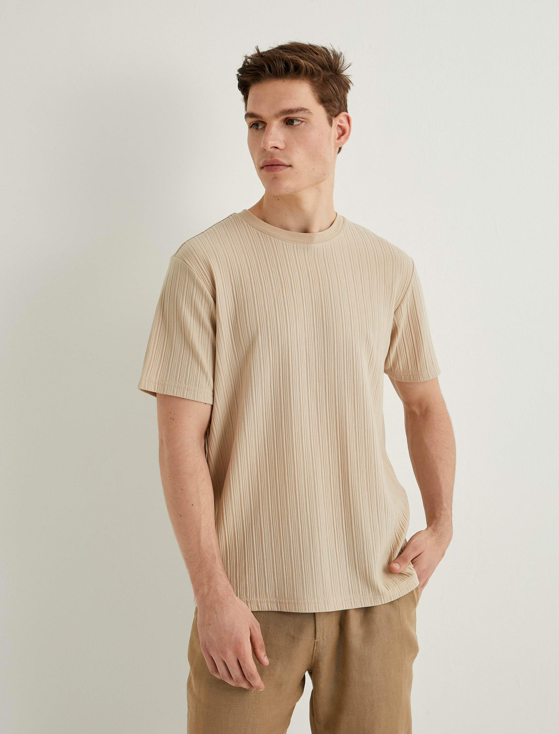   Bisiklet Yaka Tişört Kısa Kollu Dokulu