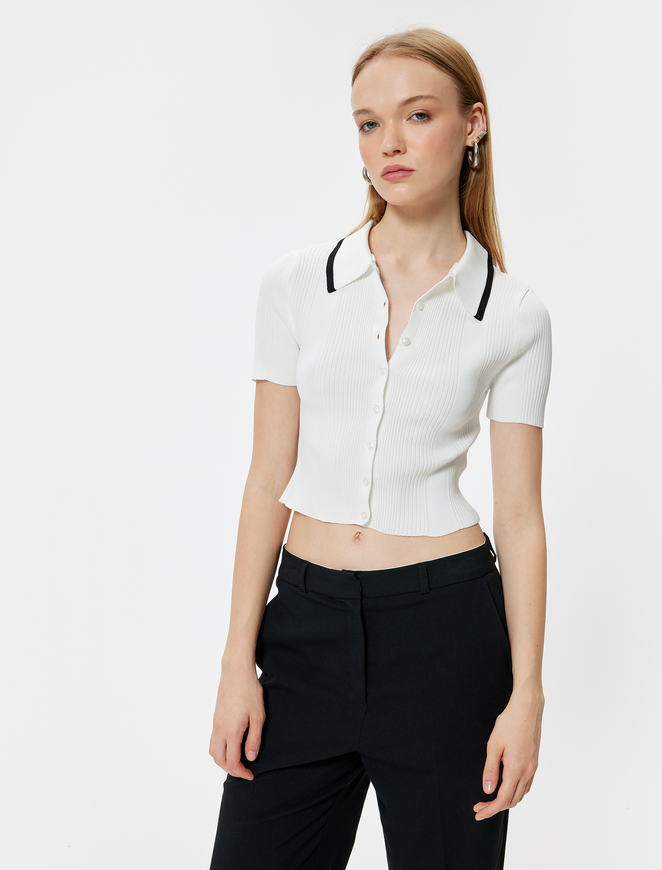   Polo Yaka Kazak Kısa Kollu Düğmeli Slim Fit