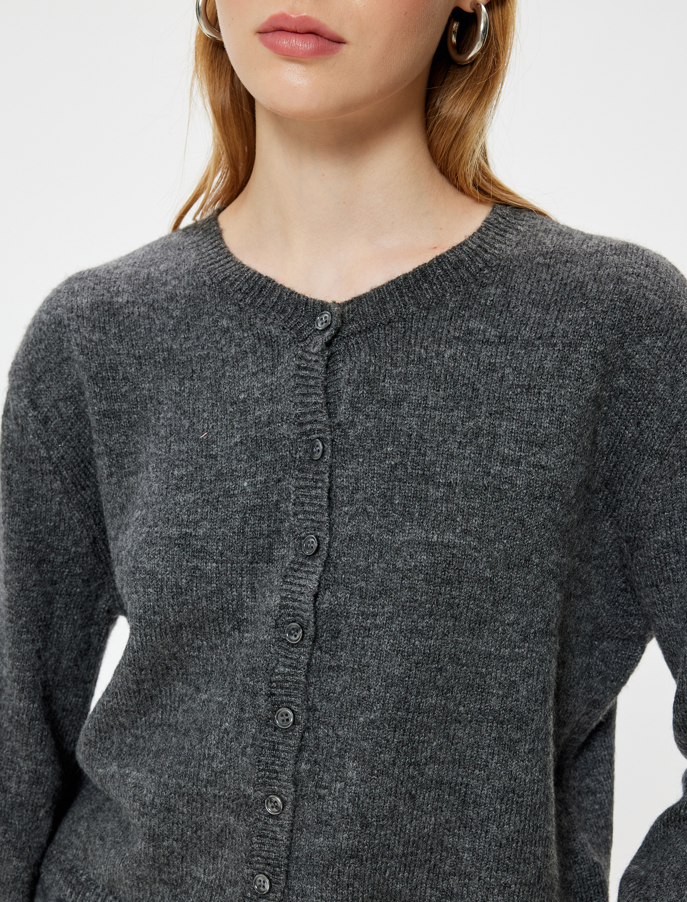   Basic Triko Hırka Bisiklet Yaka Düğmeli Uzun Kollu Yumuşak Dokulu