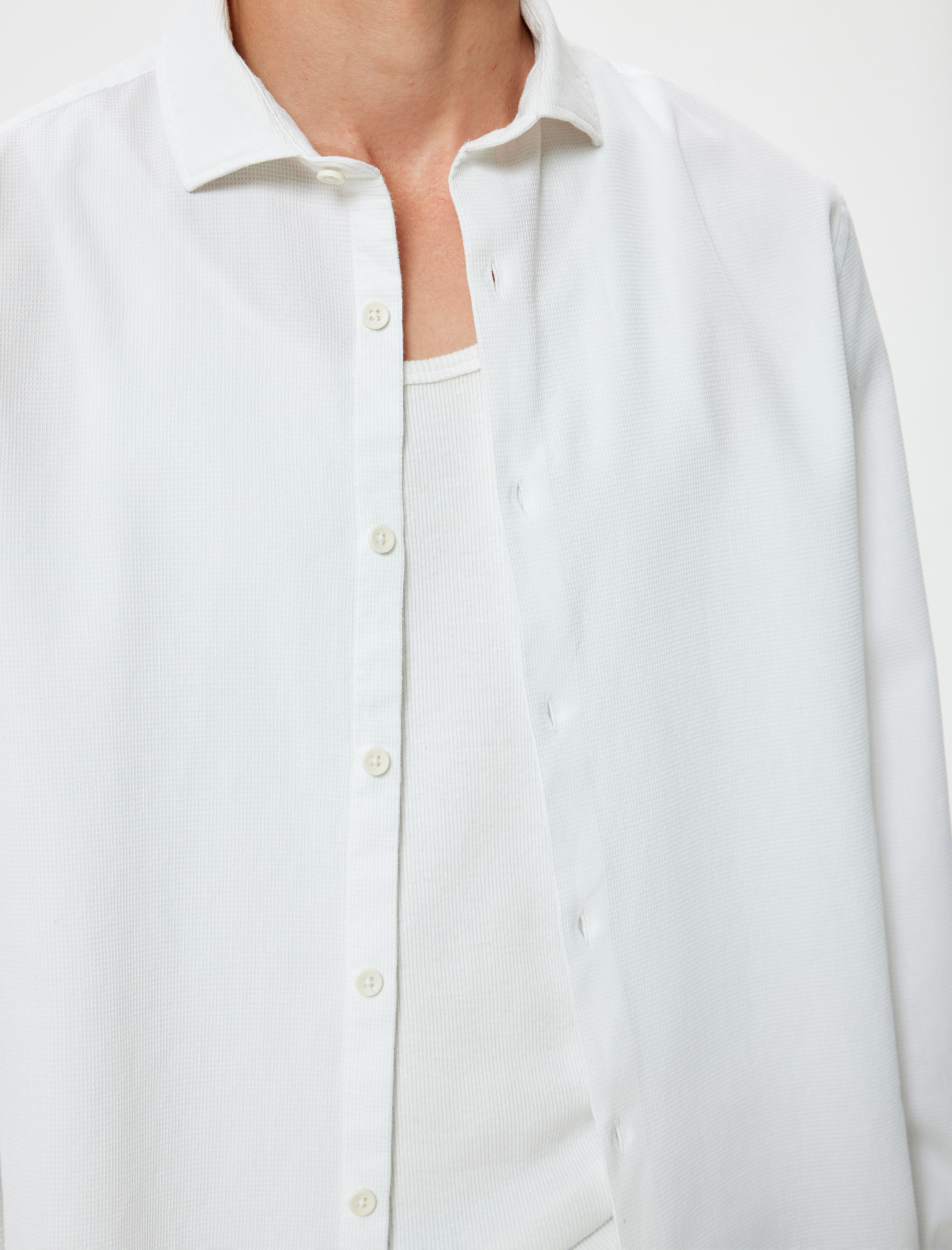 Slim Fit Uzun Kollu Yarım İtalyan Yaka Gömlek