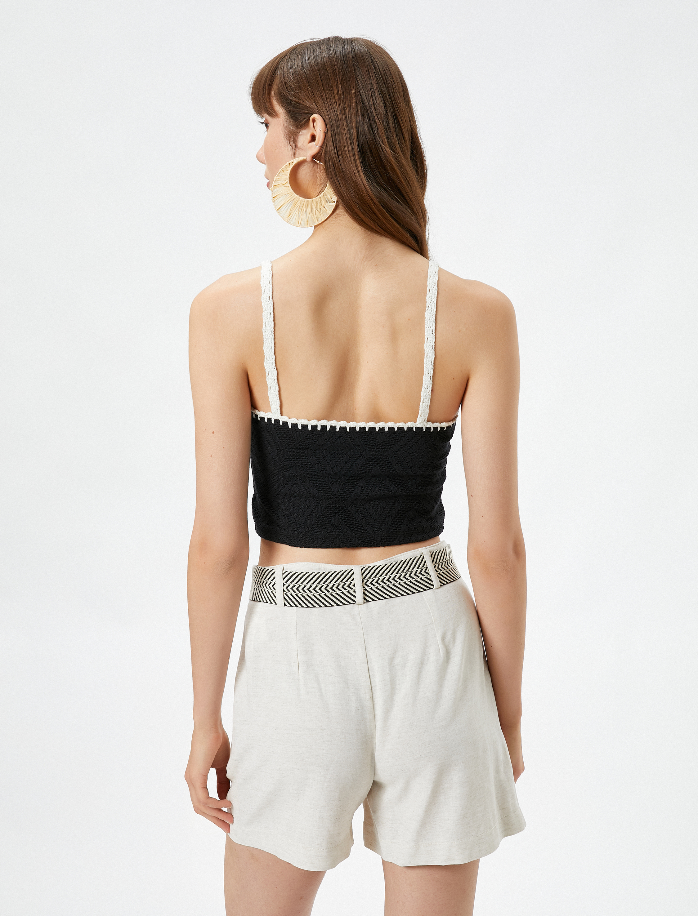   Melis Ağazat X Koton - Askılı Crop Kroşe Üst