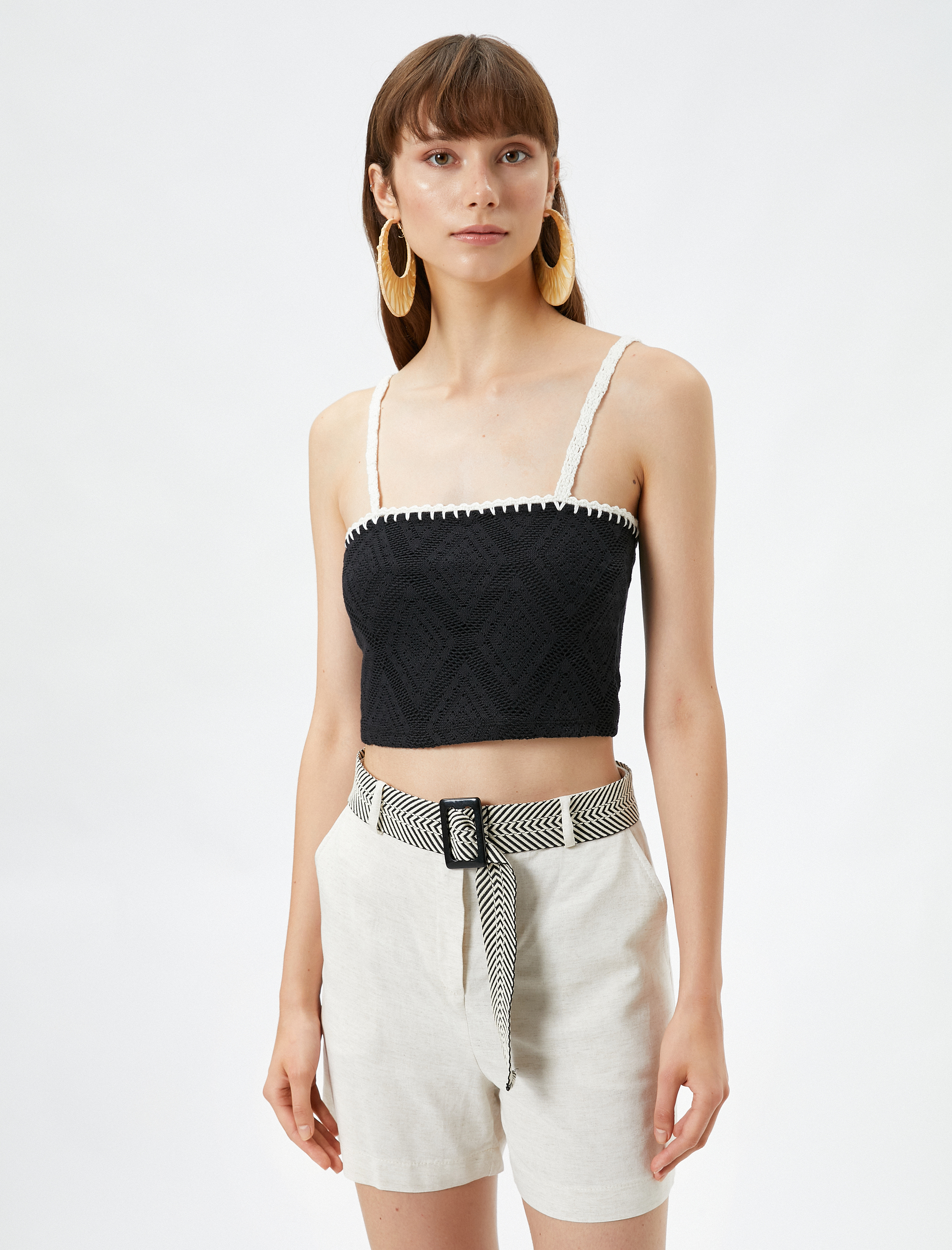   Melis Ağazat X Koton - Askılı Crop Kroşe Üst