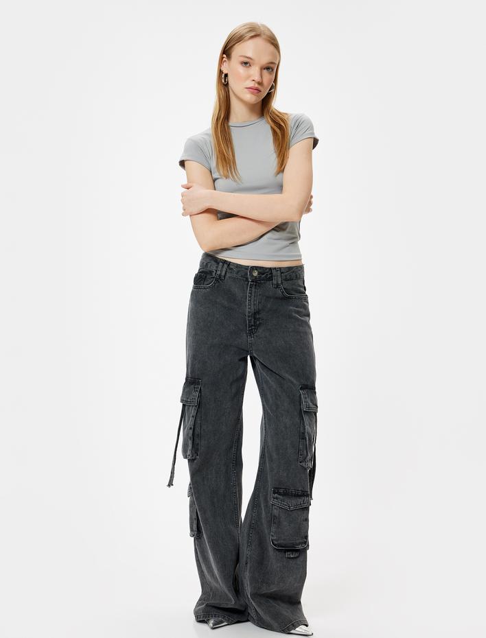  Bisiklet Yaka Body Sırt Detaylı Kısa Kollu Slim Fit