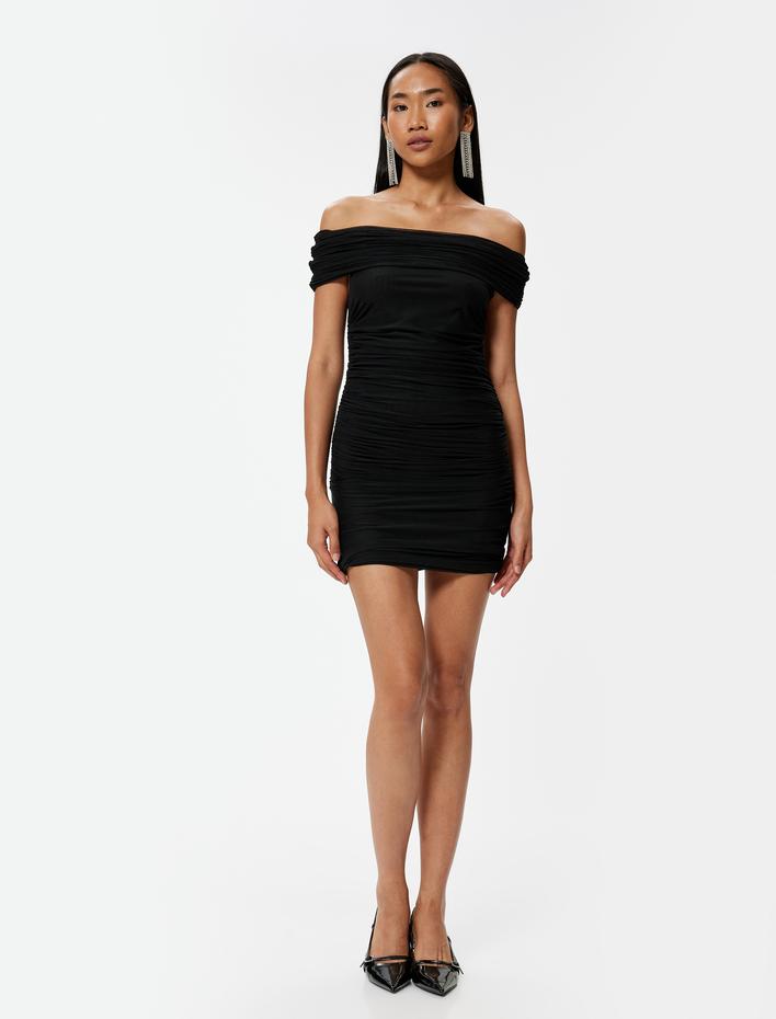  Mini Omzu Açık Abiye Elbise Drapeli Madonna Yaka Slim Fit