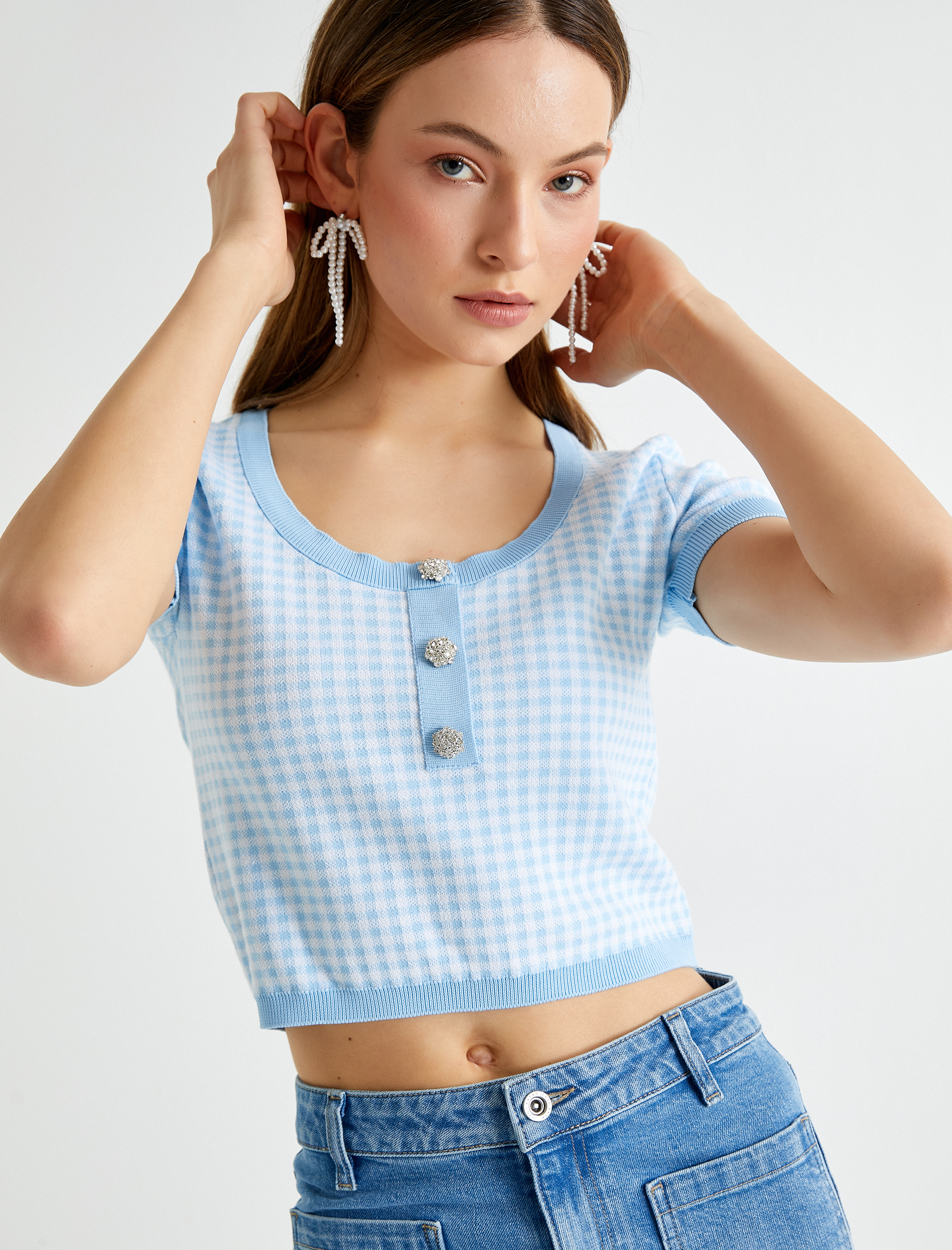   Triko Kısa Kollu Bluz Taşlı Düğme Detaylı Pötikareli