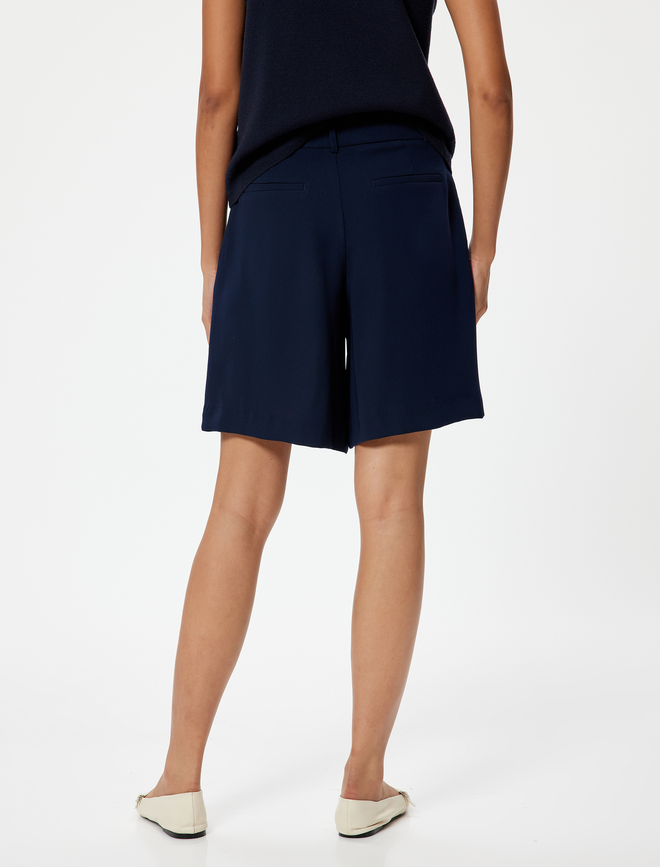   Bermuda Şort  Cepli Pile Detaylı