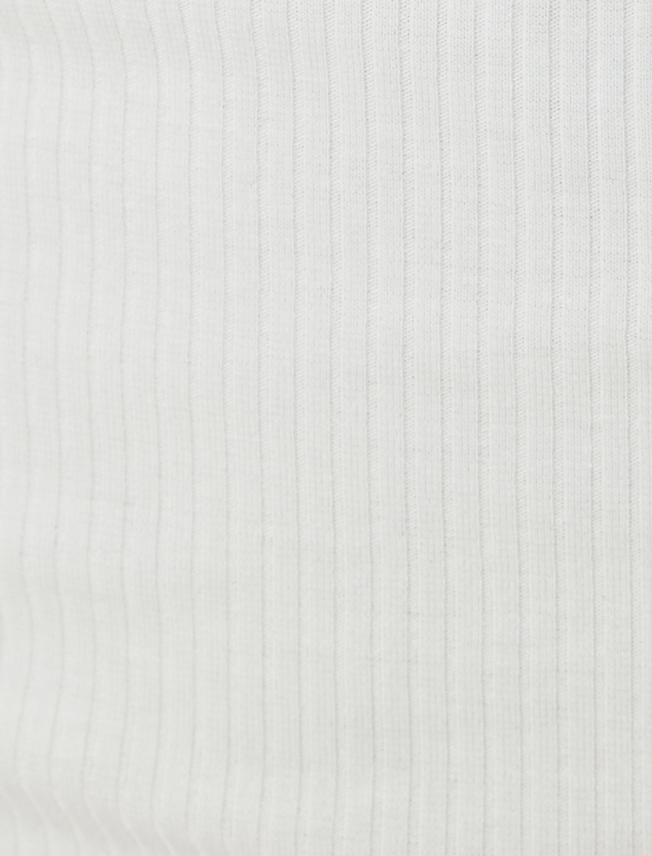   Madonna Yaka Omzu Açık Tişört Dantel Detaylı Büzgülü Kısa Kollu