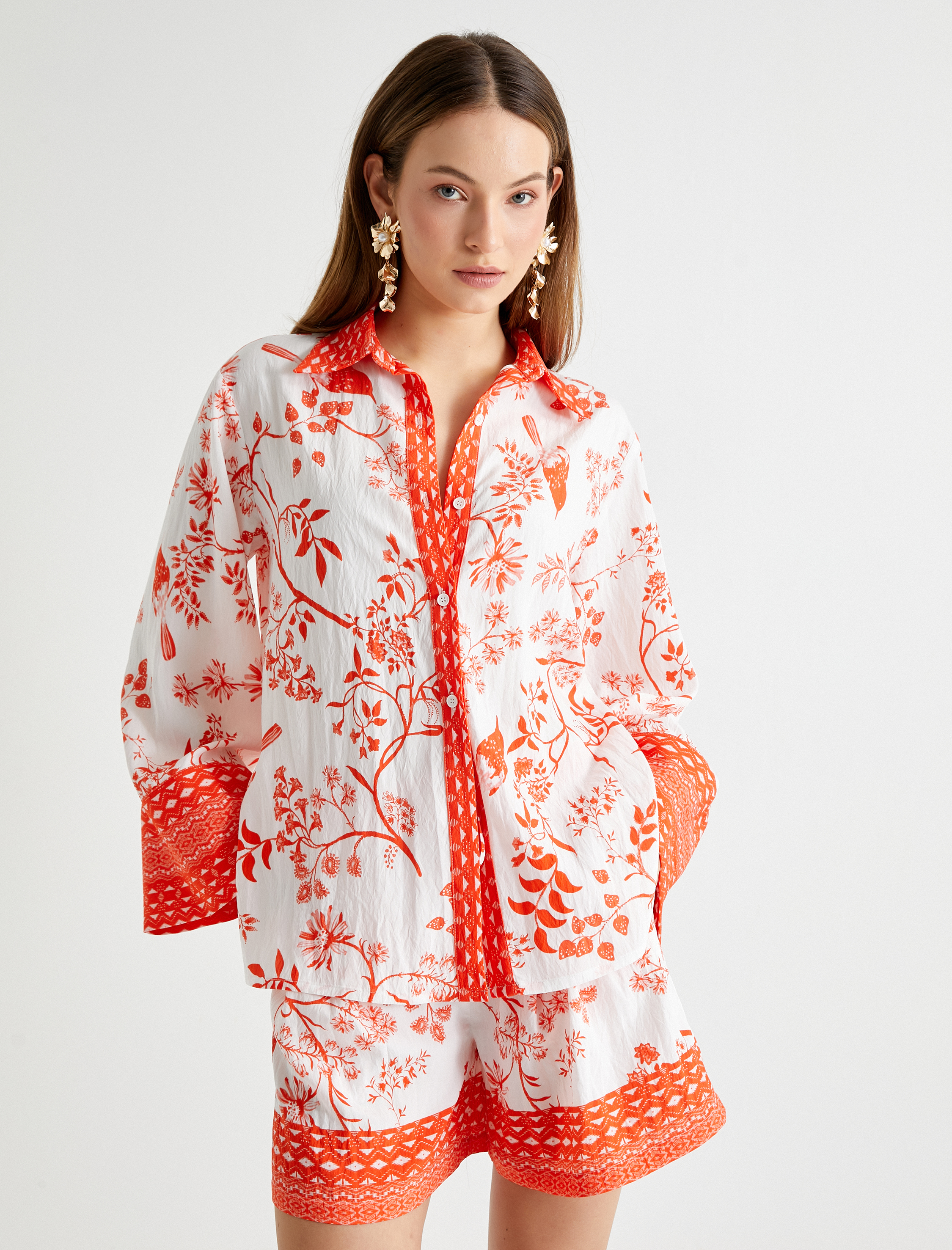   Çiçekli Gömlek Uzun Geniş Kollu