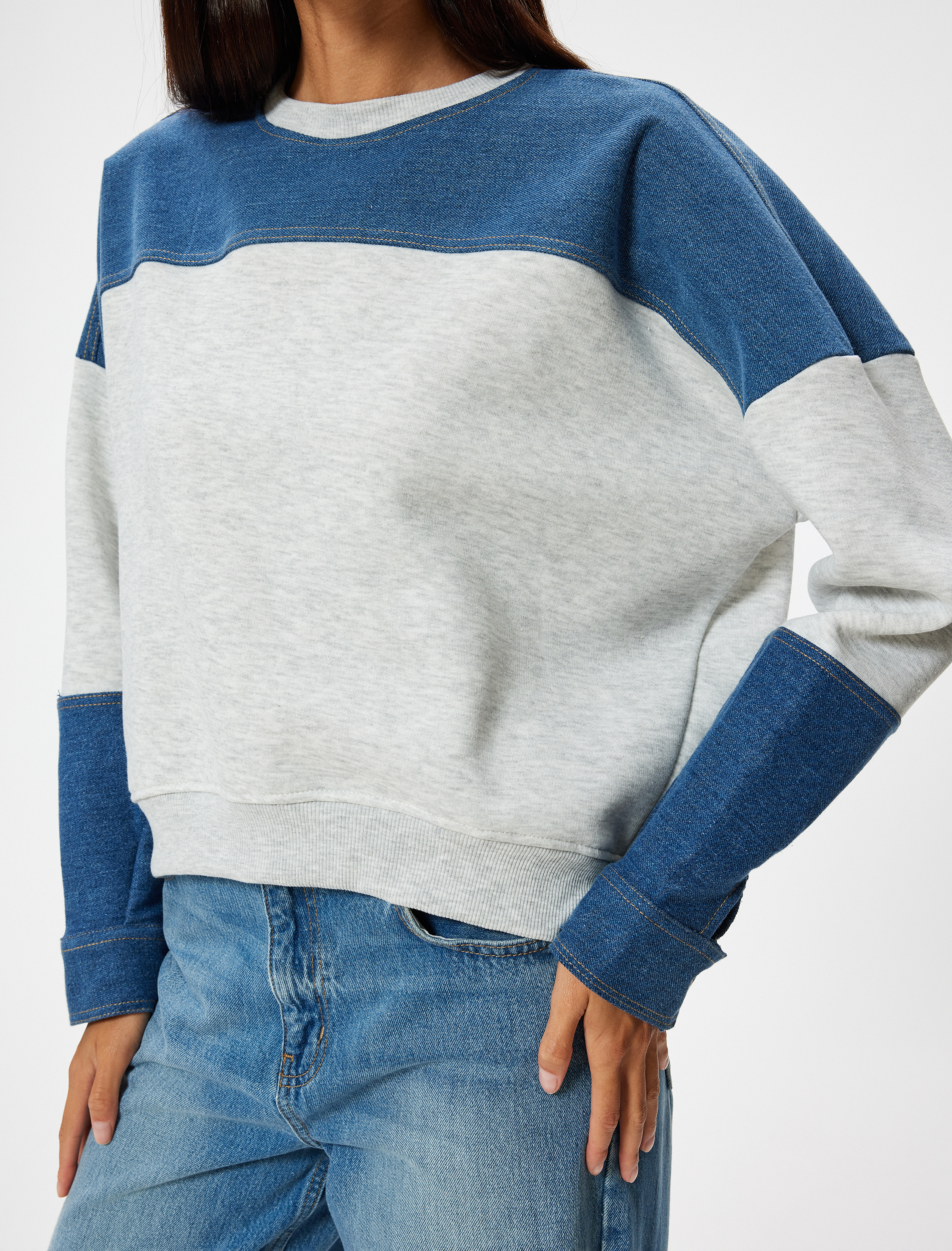   Oversize Sweatshirt Renk Bloklu Bisiklet Yaka Fermuar Detaylı Şardonlu