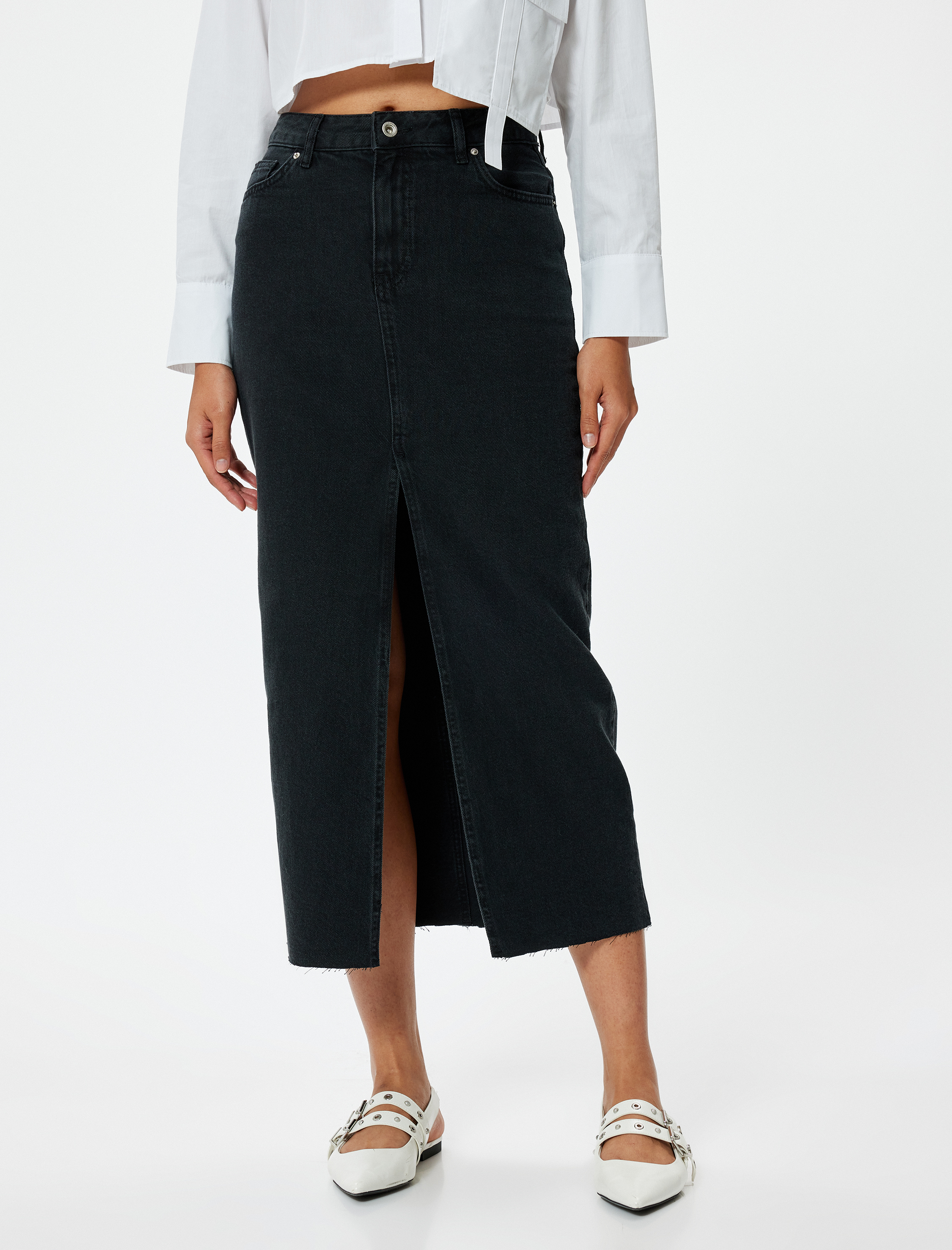   Yüksek Bel Düğmeli Yırtmaç Detaylı Midi Kot Etek