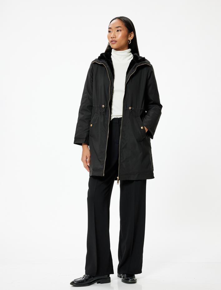  Kapüşonlu Fermuarlı Cepli İçi Suni Kürklü Parka