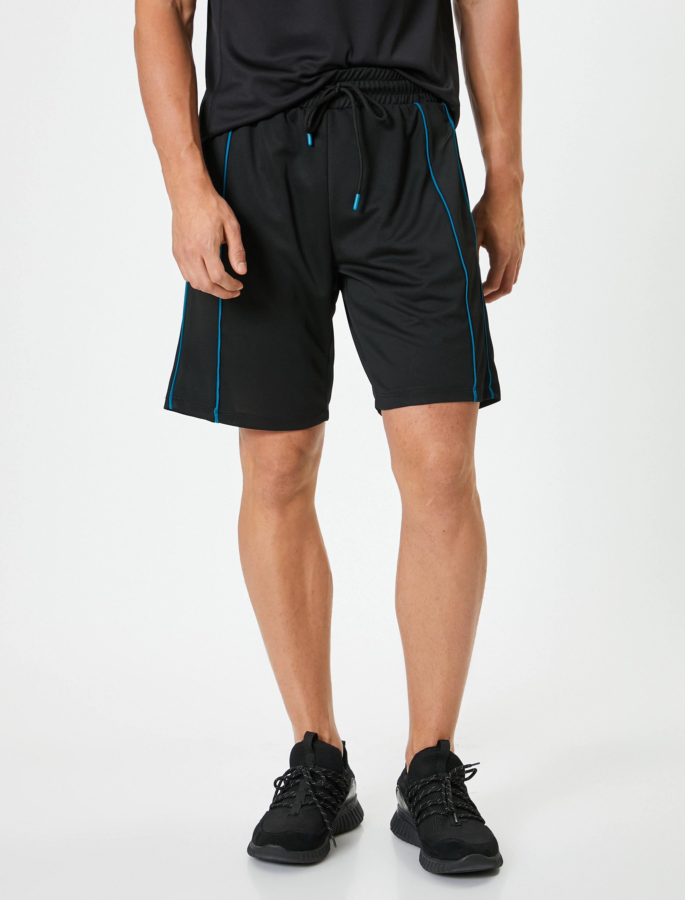   Kısa Spor Şort Beli Bağcıklı Cepli