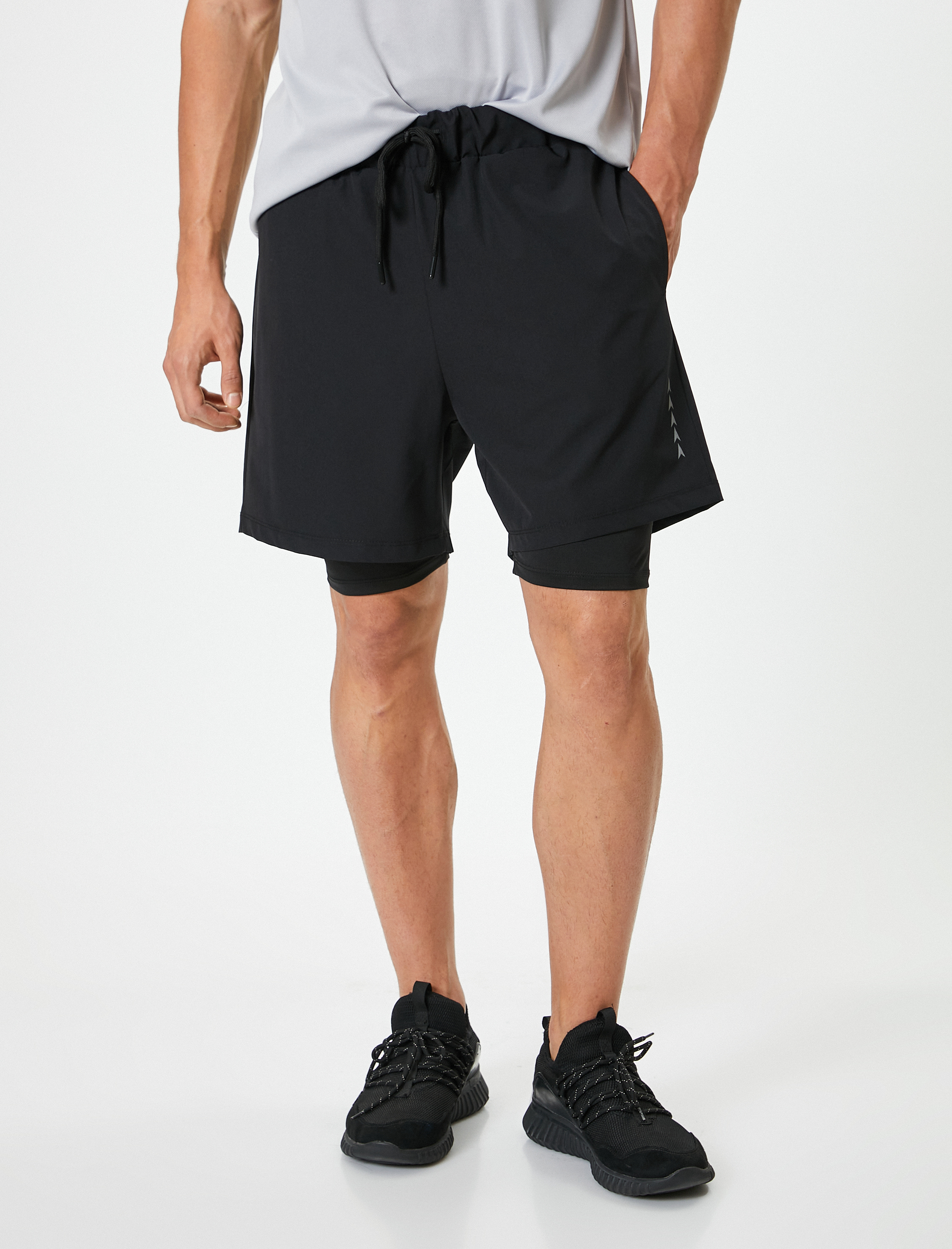   Kısa Spor Şort Beli Bağcıklı Cepli