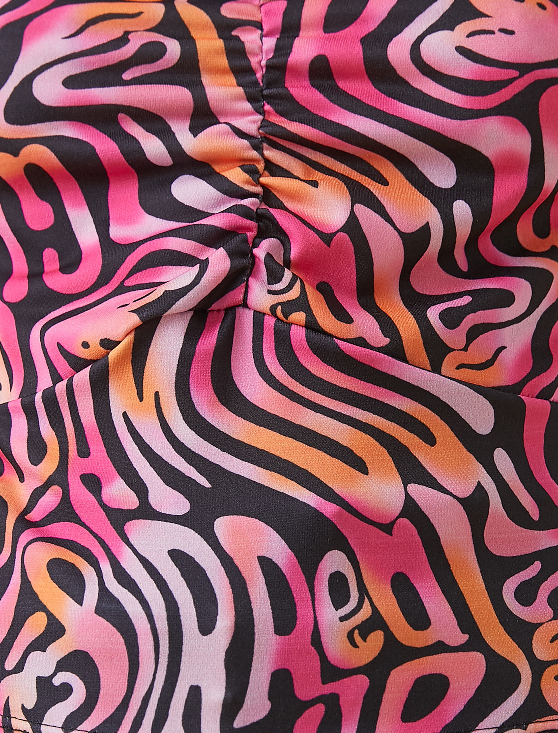   Desenli Crop Tişört Pencere Detaylı