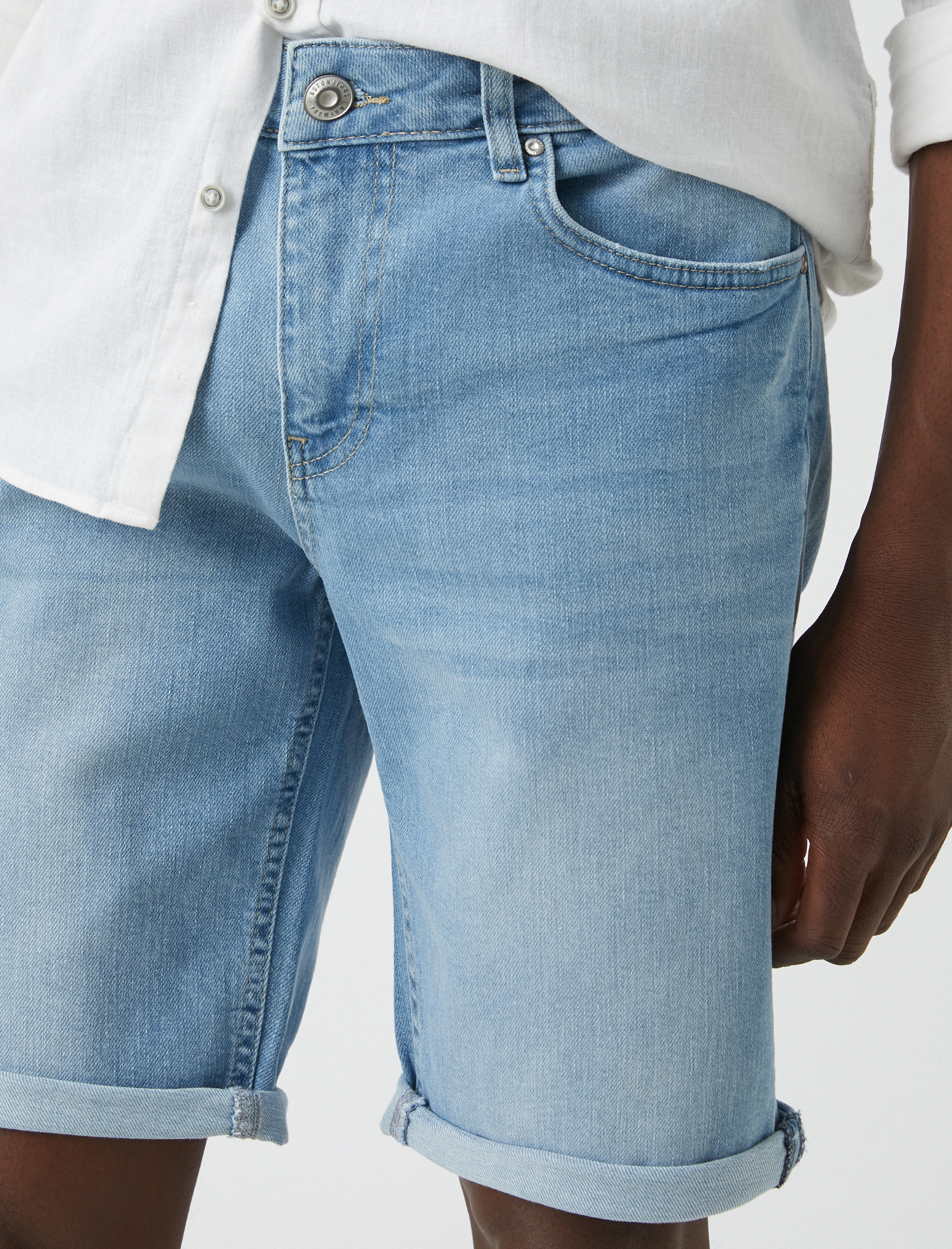   Katlı Paça Kot Şort