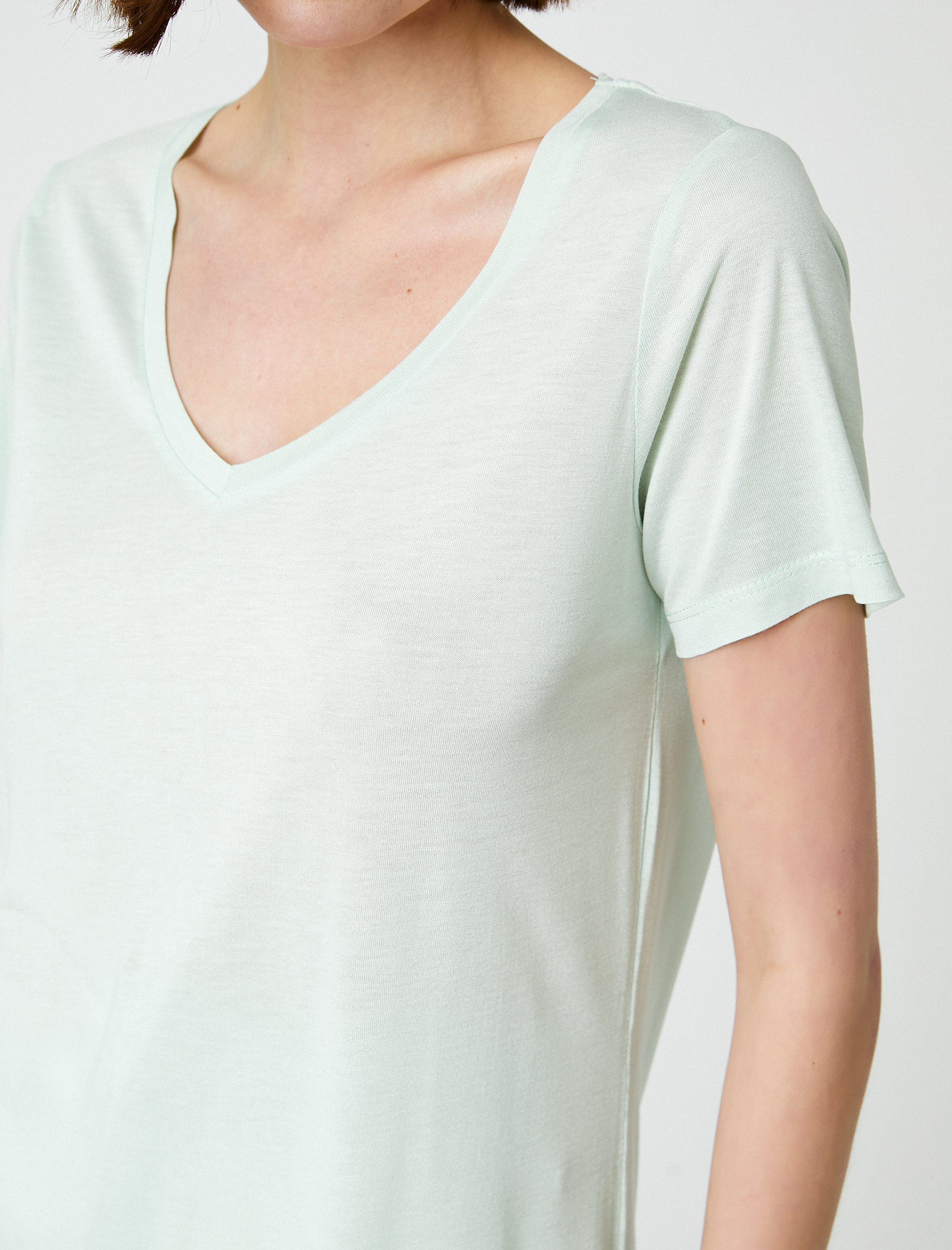   Bisiklet Yaka Kısa Kollu Basic Tişört