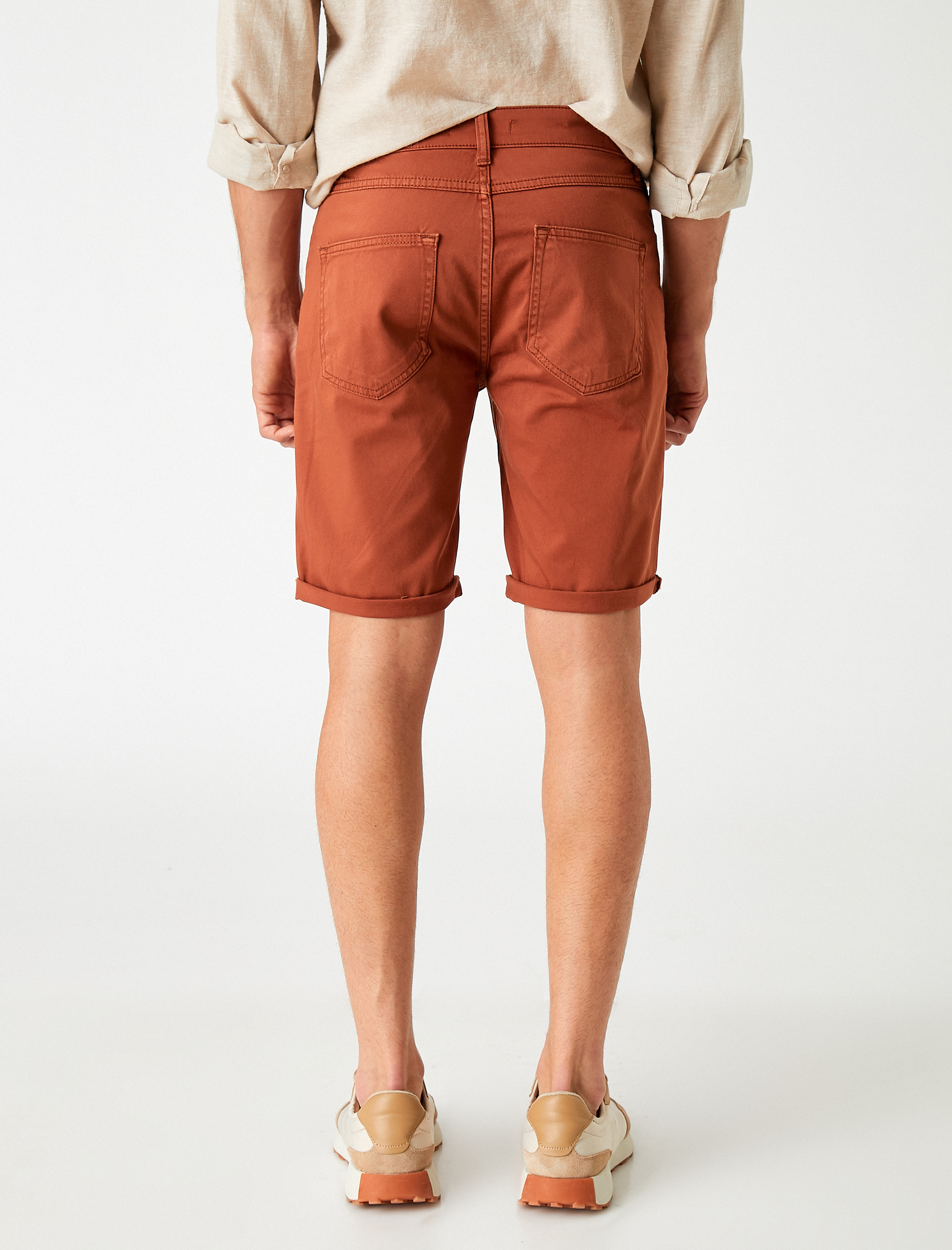   Katlı Paça Gabardin Şort