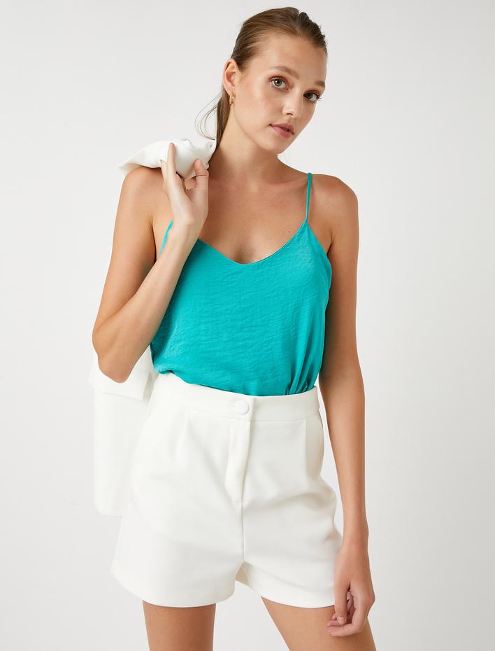  İnce Askılı Atlet V Yaka Saten Görünümlü