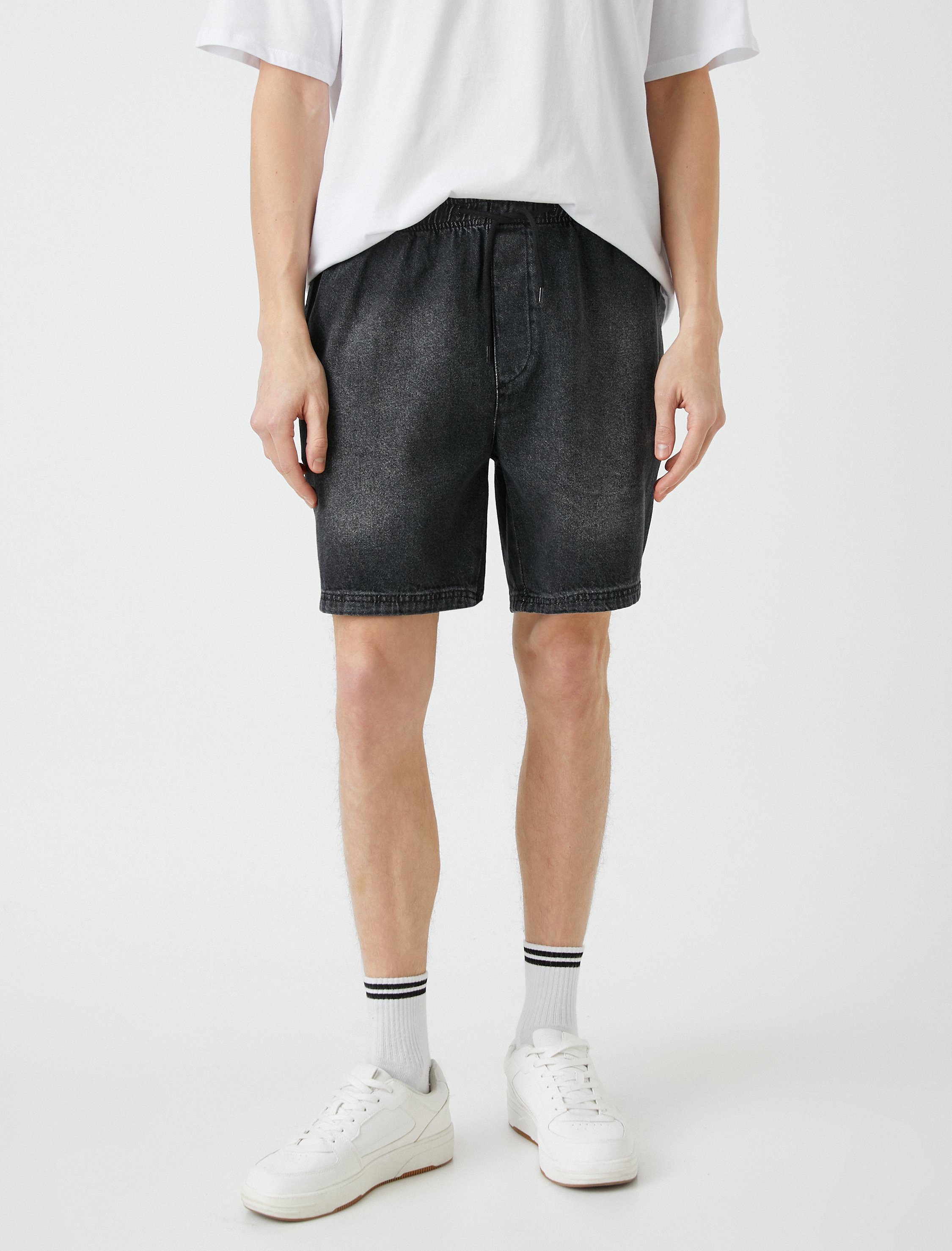   Rahat Kesim Kot Şort