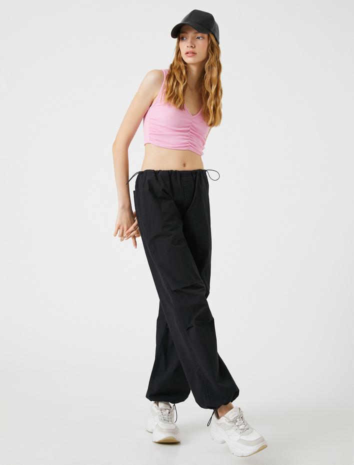  Crop Atlet Pamuklu Drapeli V Yaka Kolsuz