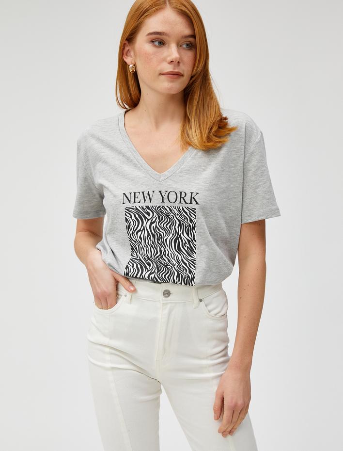  Kısa Kollu Tişört Zebra Baskılı V Yaka