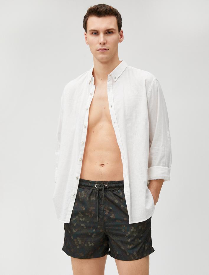  Deniz Şortu Beli Bağcıklı Geometrik Baskılı