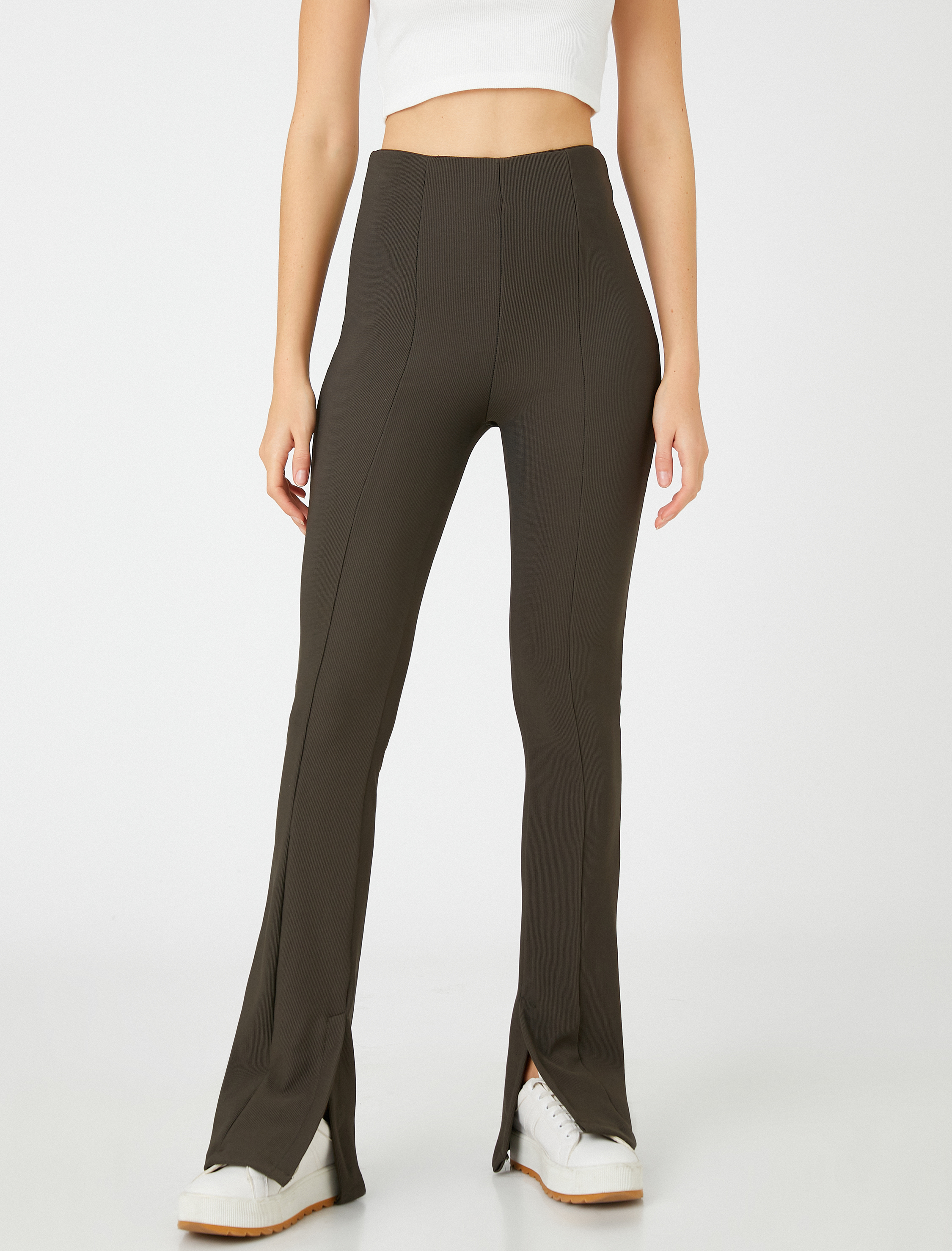   İspanyol Paça Pantolon Yüksek Bel Yırtmaç Detaylı