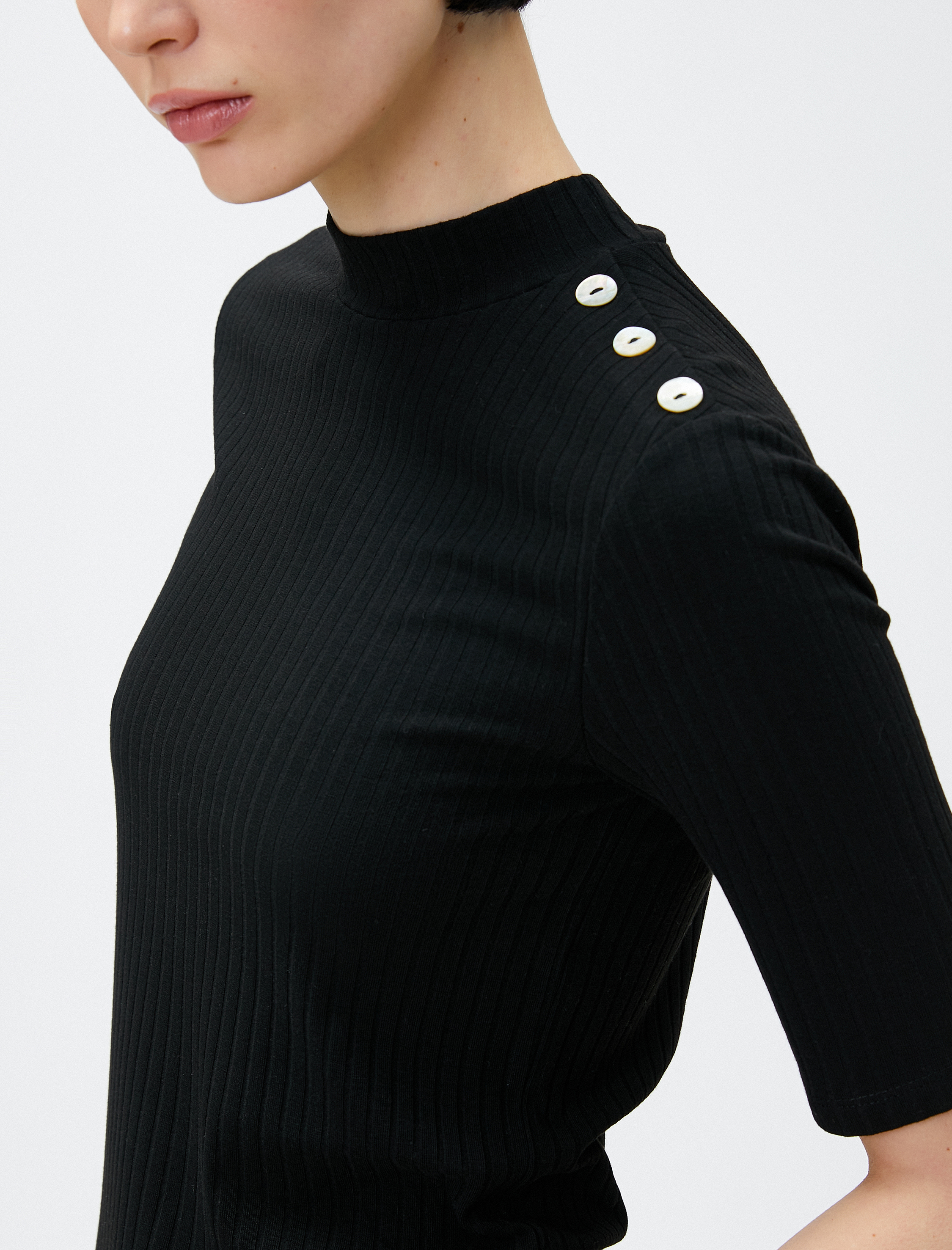   Fitilli Tişört Dik Yaka Düğme Detaylı Kısa Kollu