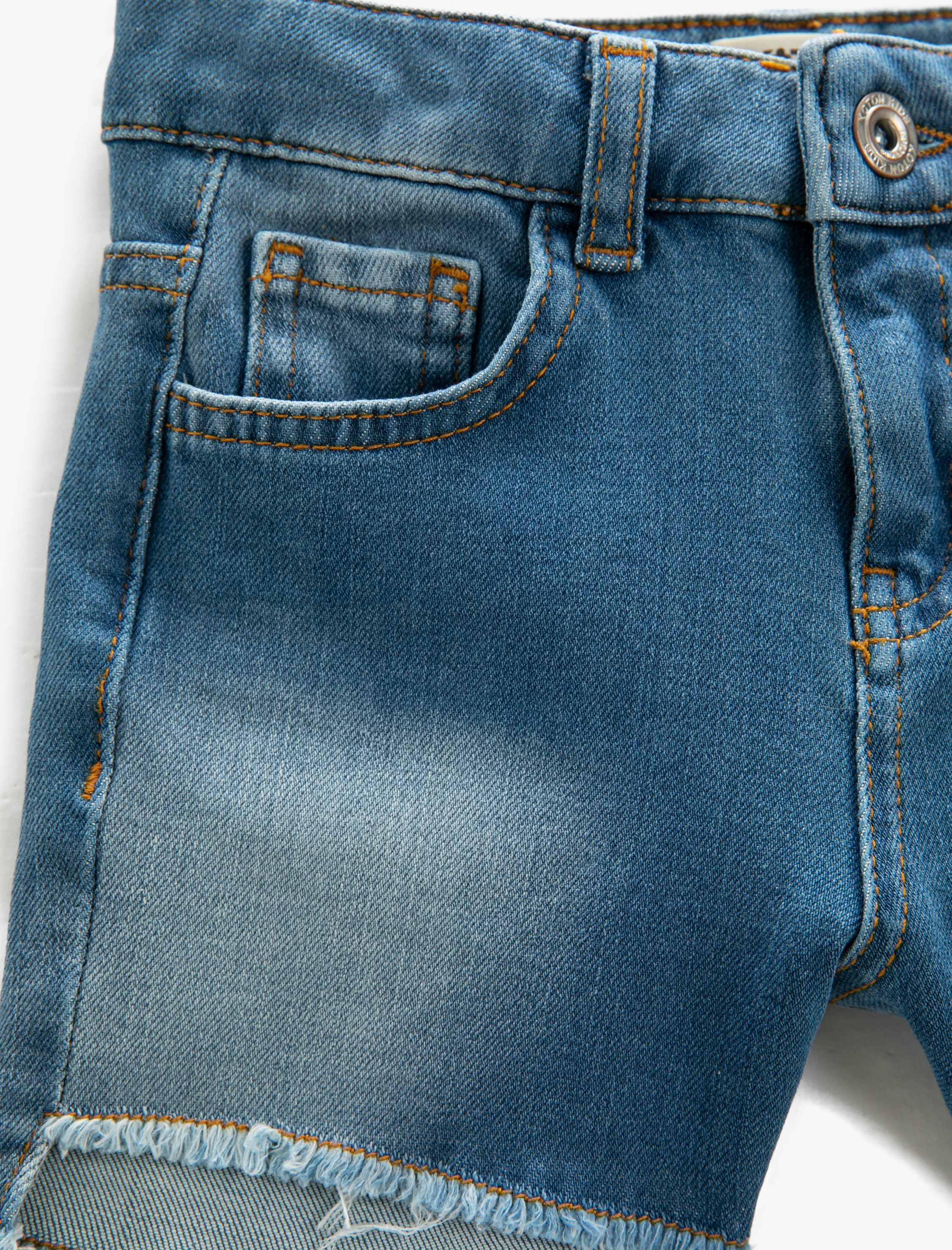  Kız Çocuk Kot Şort Cepli