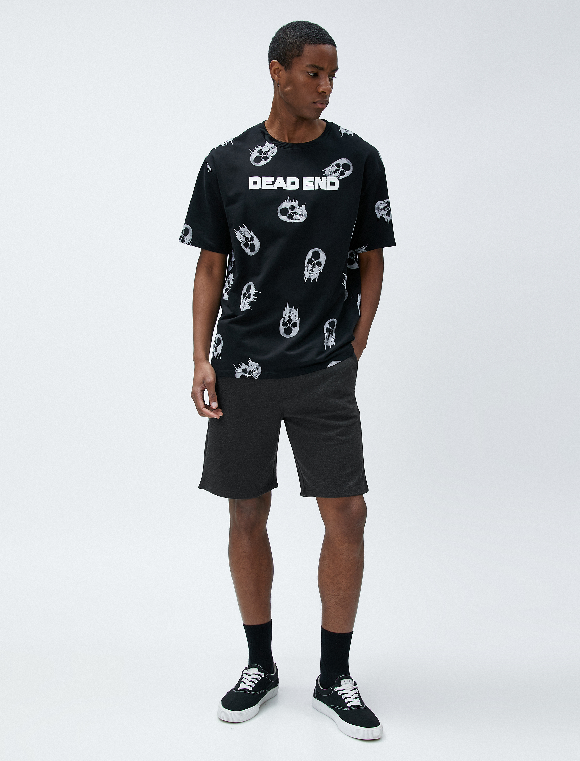   Beli Bağcıklı Bermuda Şort Cep Detaylı