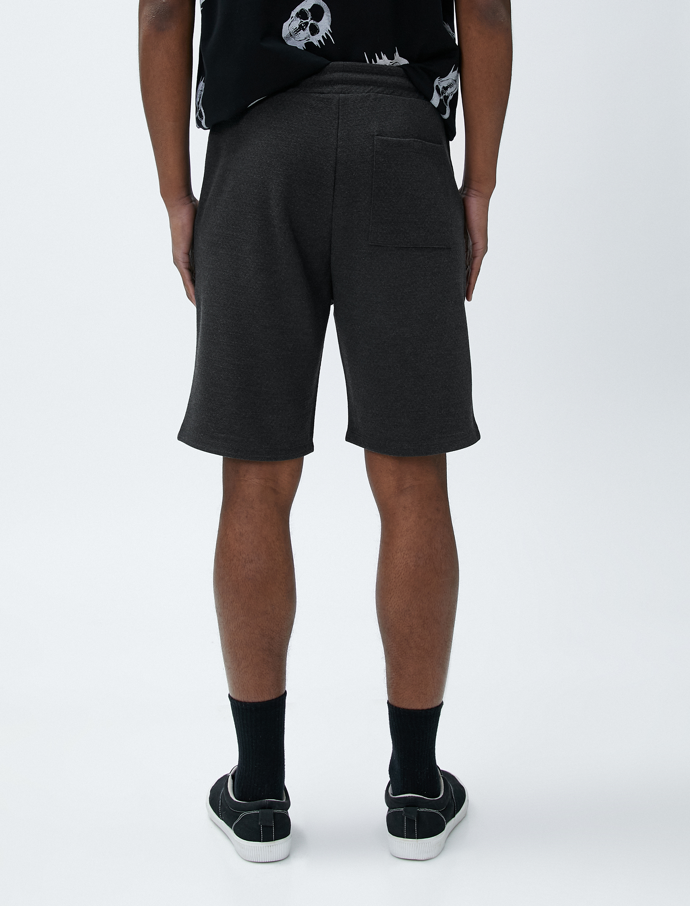   Beli Bağcıklı Bermuda Şort Cep Detaylı