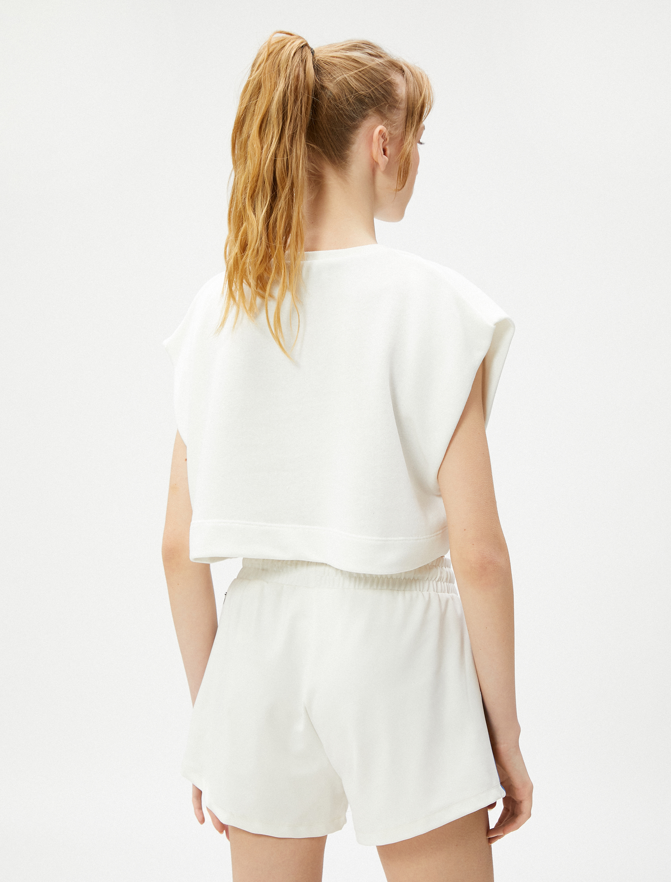   Crop Spor Tişört Düşük Kollu