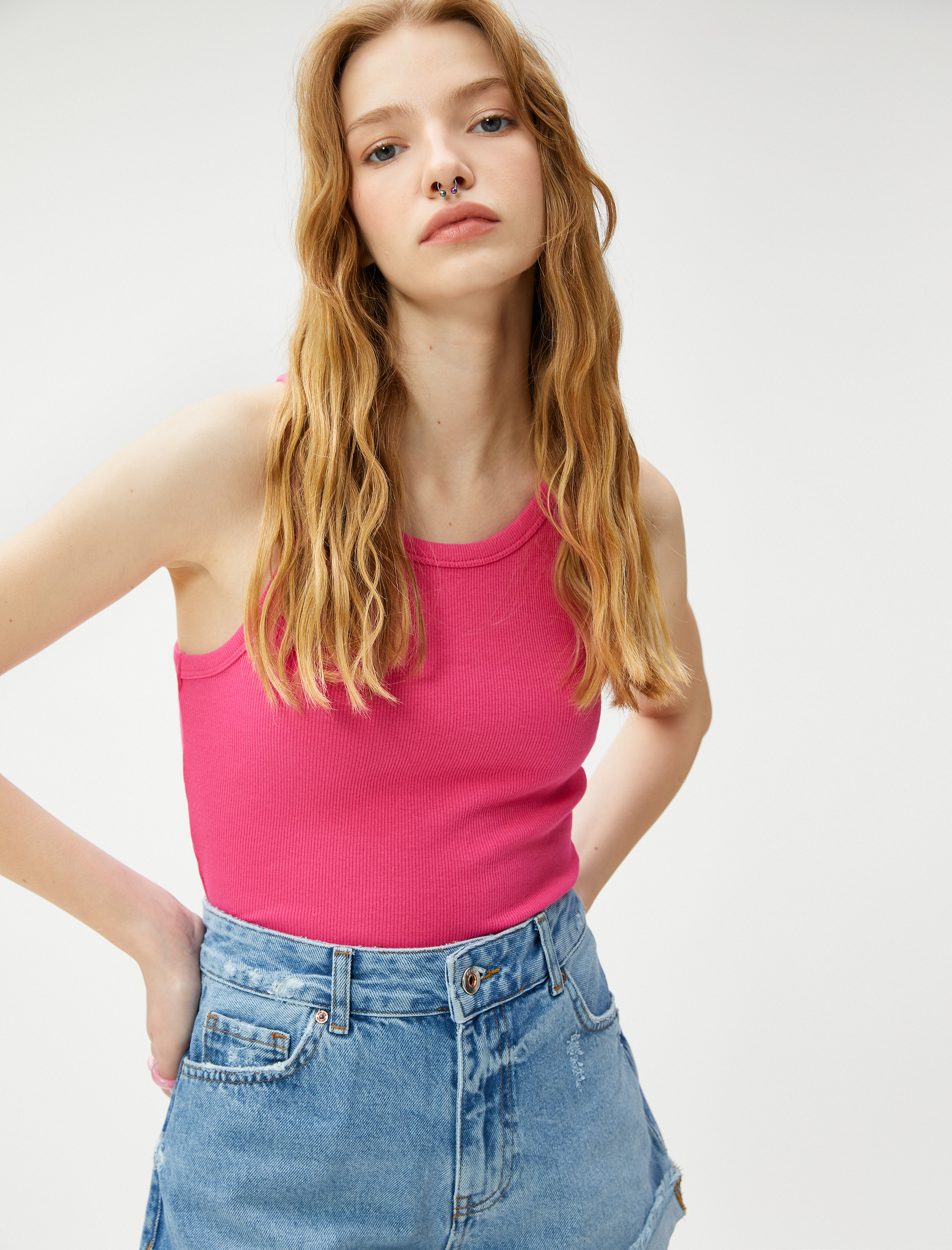   Fitilli Atlet Halter Yaka Dar Kesim Normal Boy