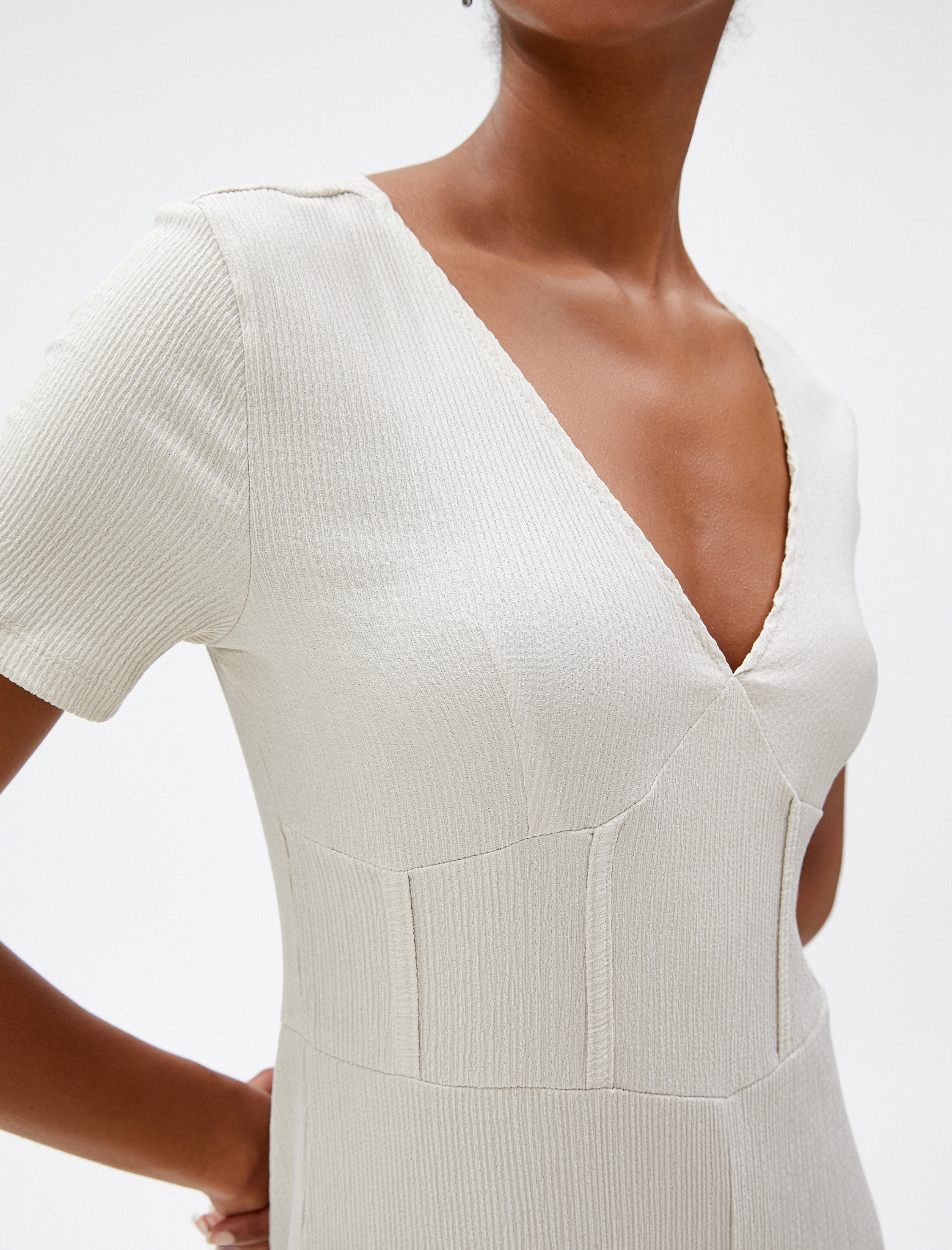   Bol Paça Tulum V Yaka Kısa Kollu Bürümcük