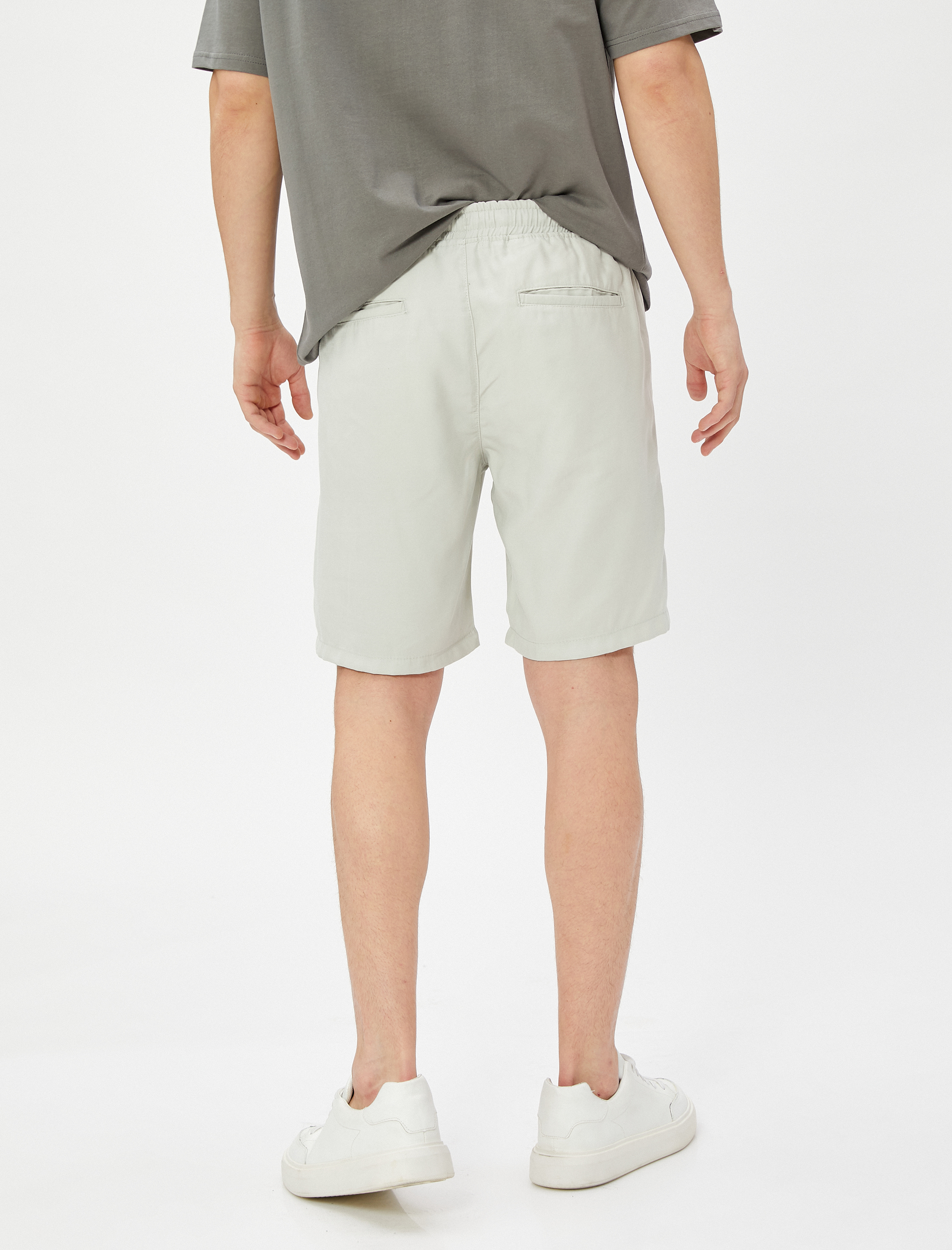   Basic Bermuda Şort Beli Bağcıklı Cep Detaylı